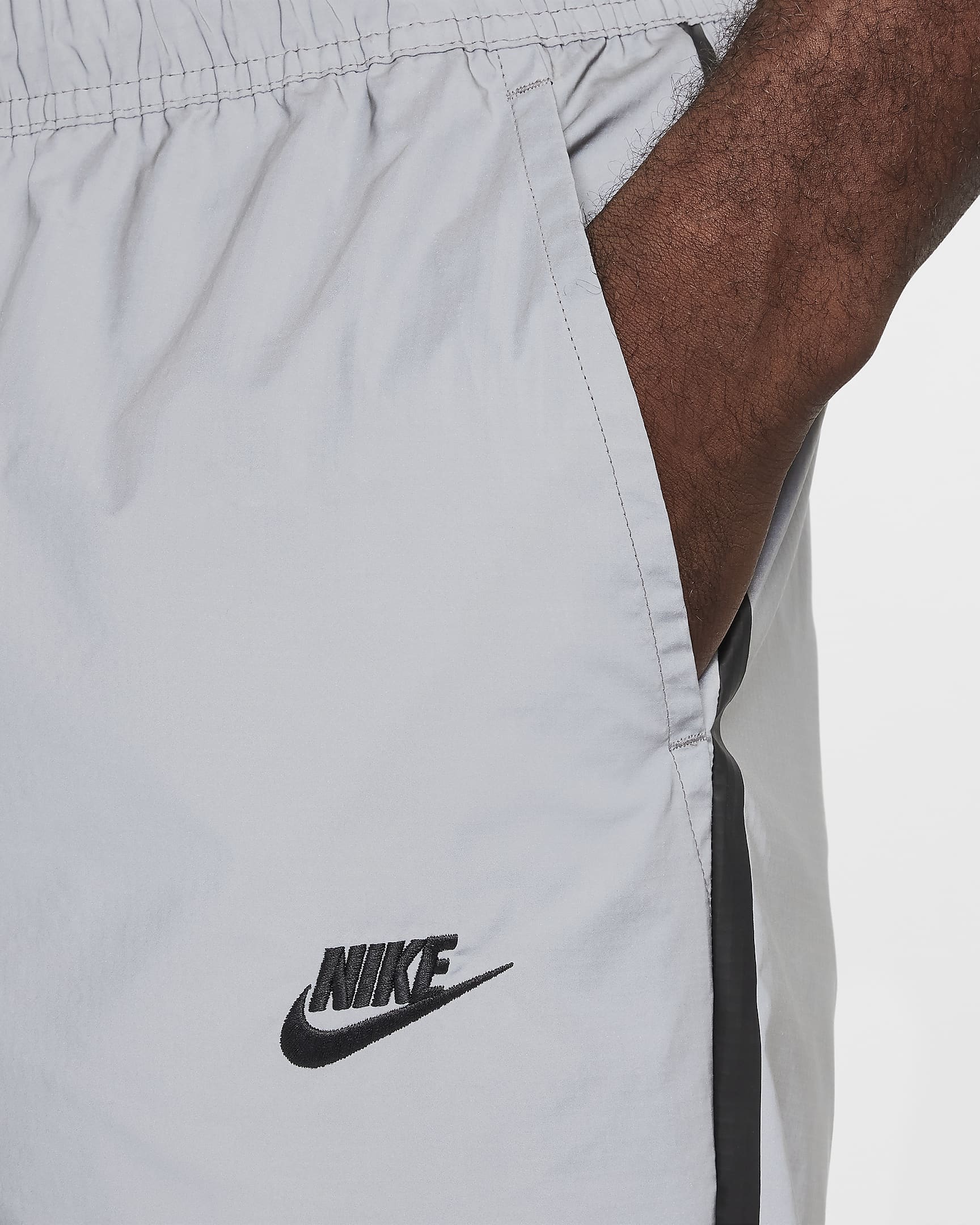 Nike Tech Men's Woven Flash Trousers - Reflect Silver/Black