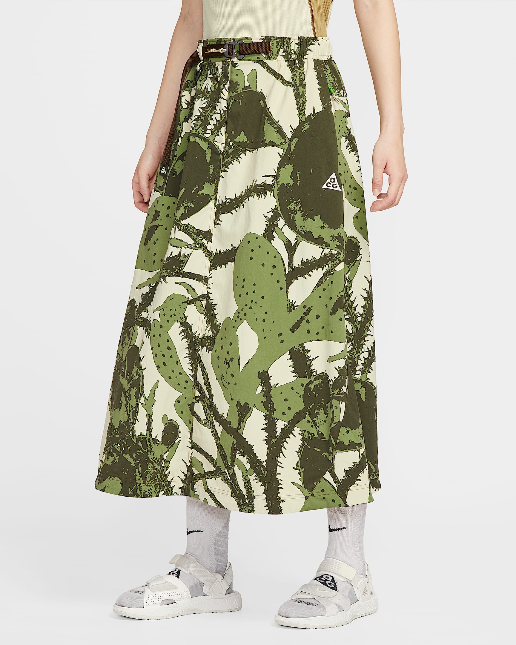 Nike ACG 'Smith Summit' Women's Skirt - Light Khaki/Cargo Khaki/Mosswood Brown/Summit White