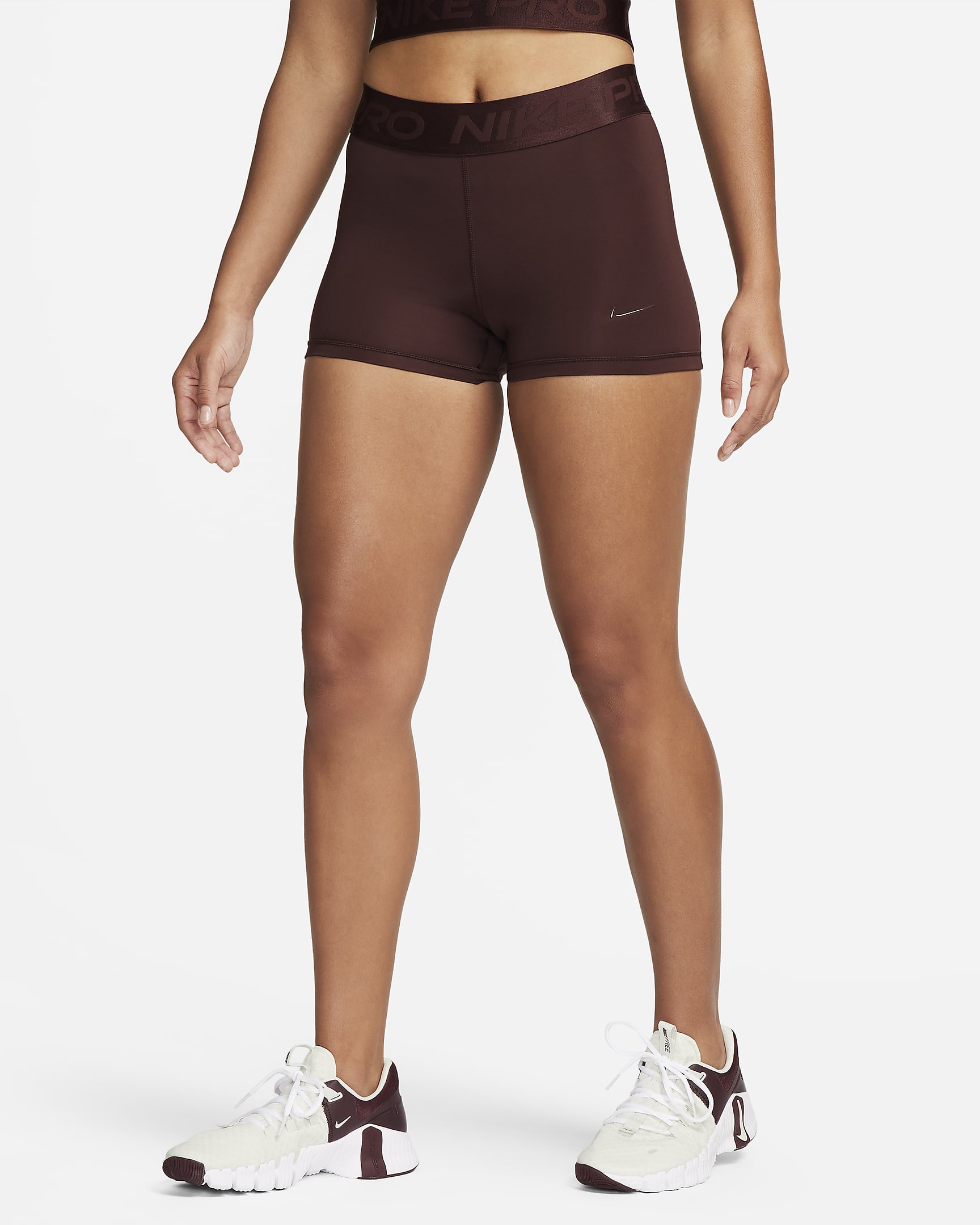 Nike Pro Shorts mit mittelhohem Bund für Damen (ca. 7,5 cm) - Earth