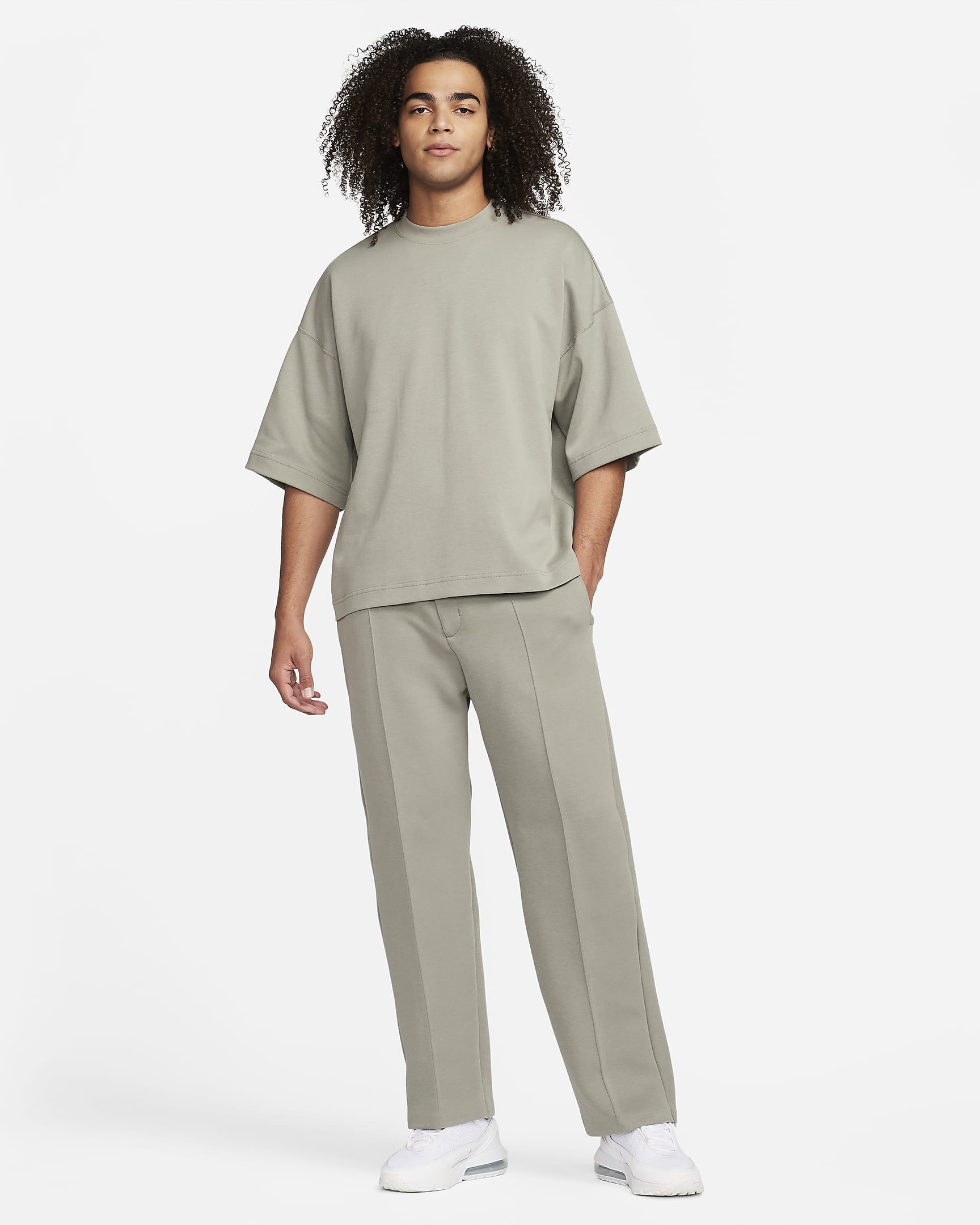 Nike Sportswear Tech Fleece Re-Imagined Men's Oversized Short-Sleeve ...