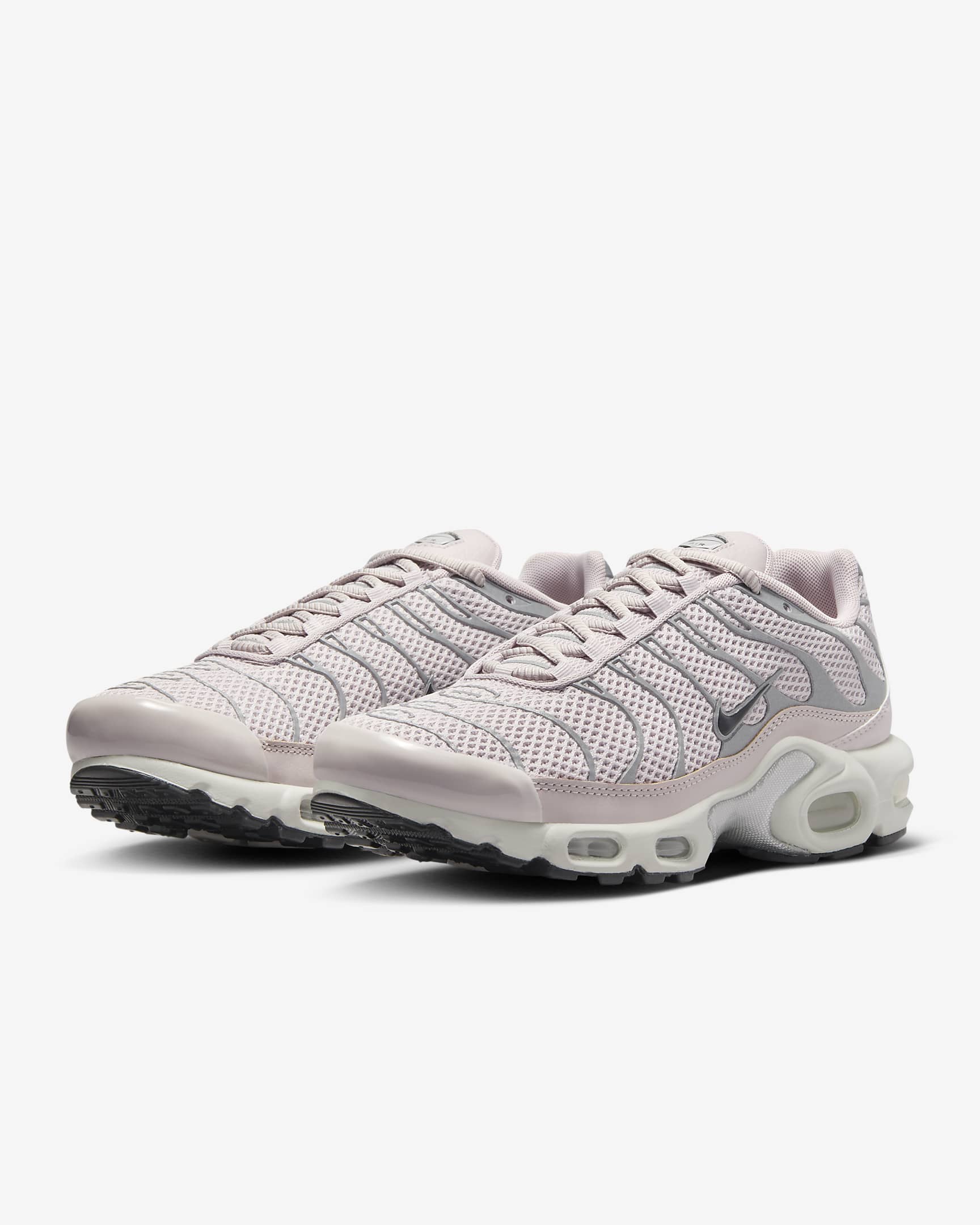 Nike Air Max Plus Women's Shoes - Platinum Violet/Light Bone/Metallic Silver/Chrome