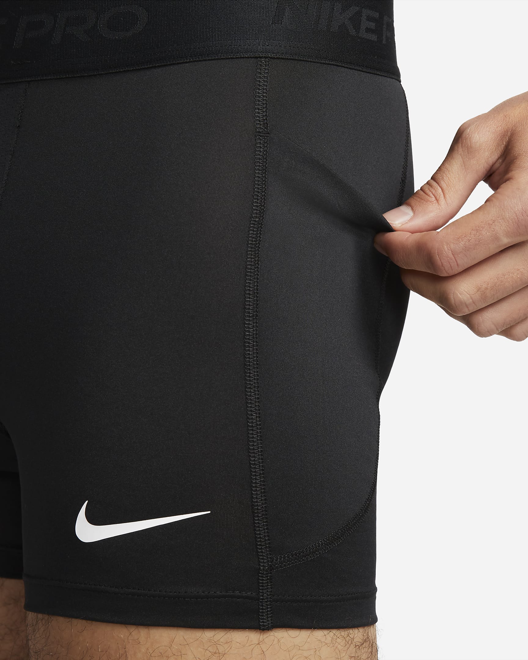 Nike Pro Dri-FIT fôret shorts til herre - Svart/Hvit