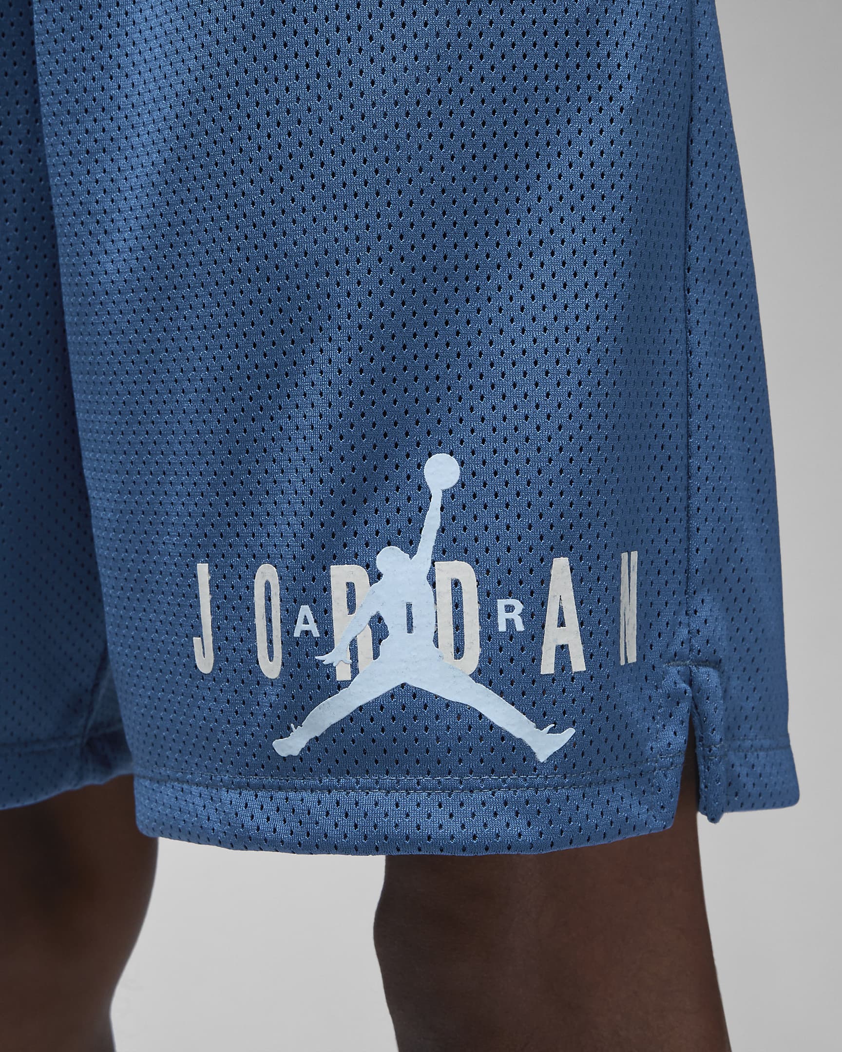 Jordan Essentials Men's Mesh Shorts. Nike BE