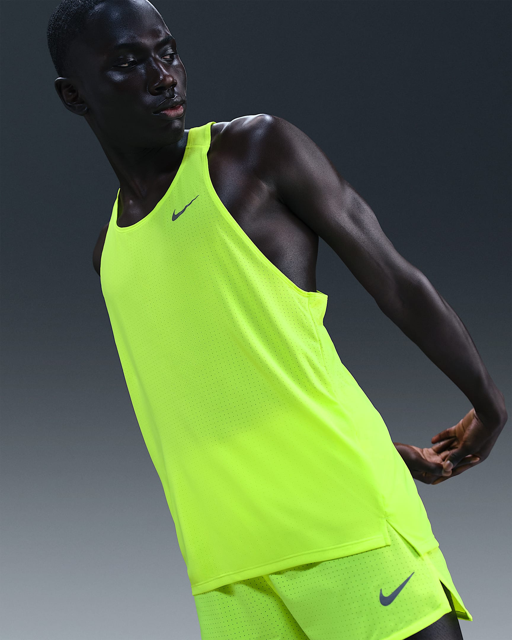 Nike Fast Men's Dri-FIT Running Vest - Volt