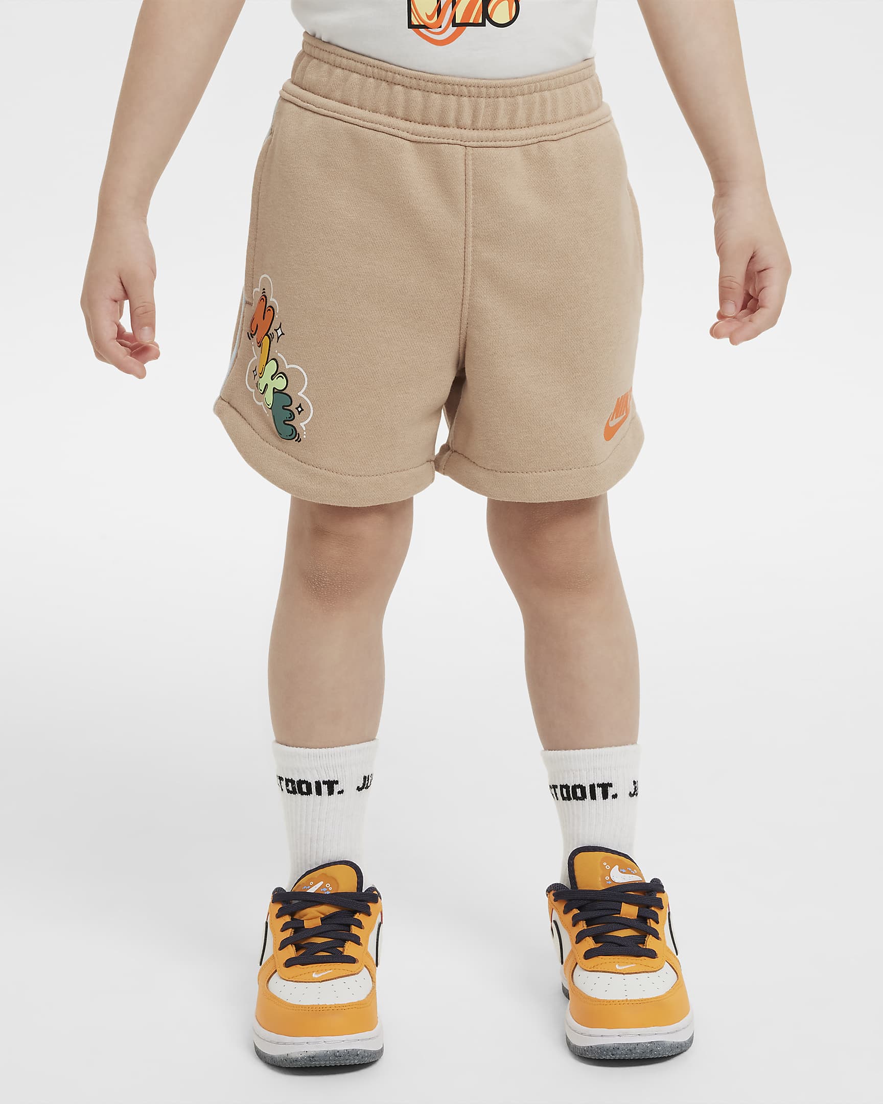 Nike Sportswear Create Your Own Adventure Pantalón corto de tejido French terry estampado - Infantil - Hemp