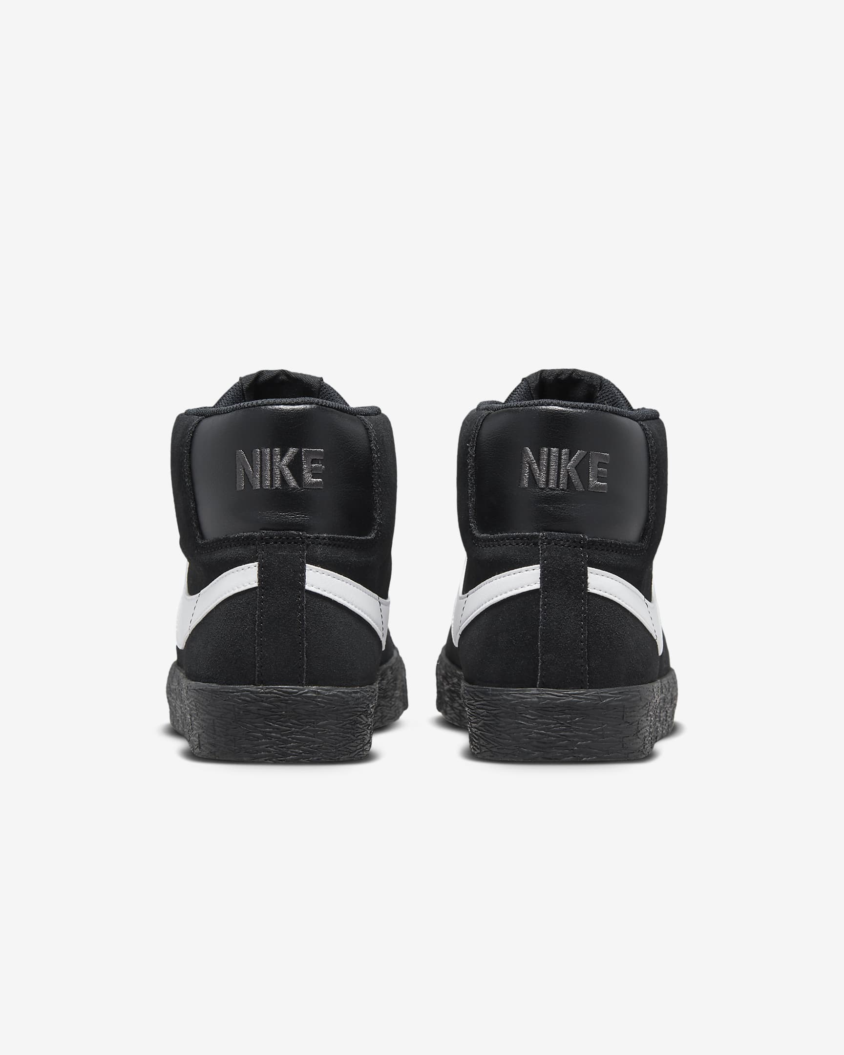 Nike SB Zoom Blazer Mid Skate Shoe. Nike BE