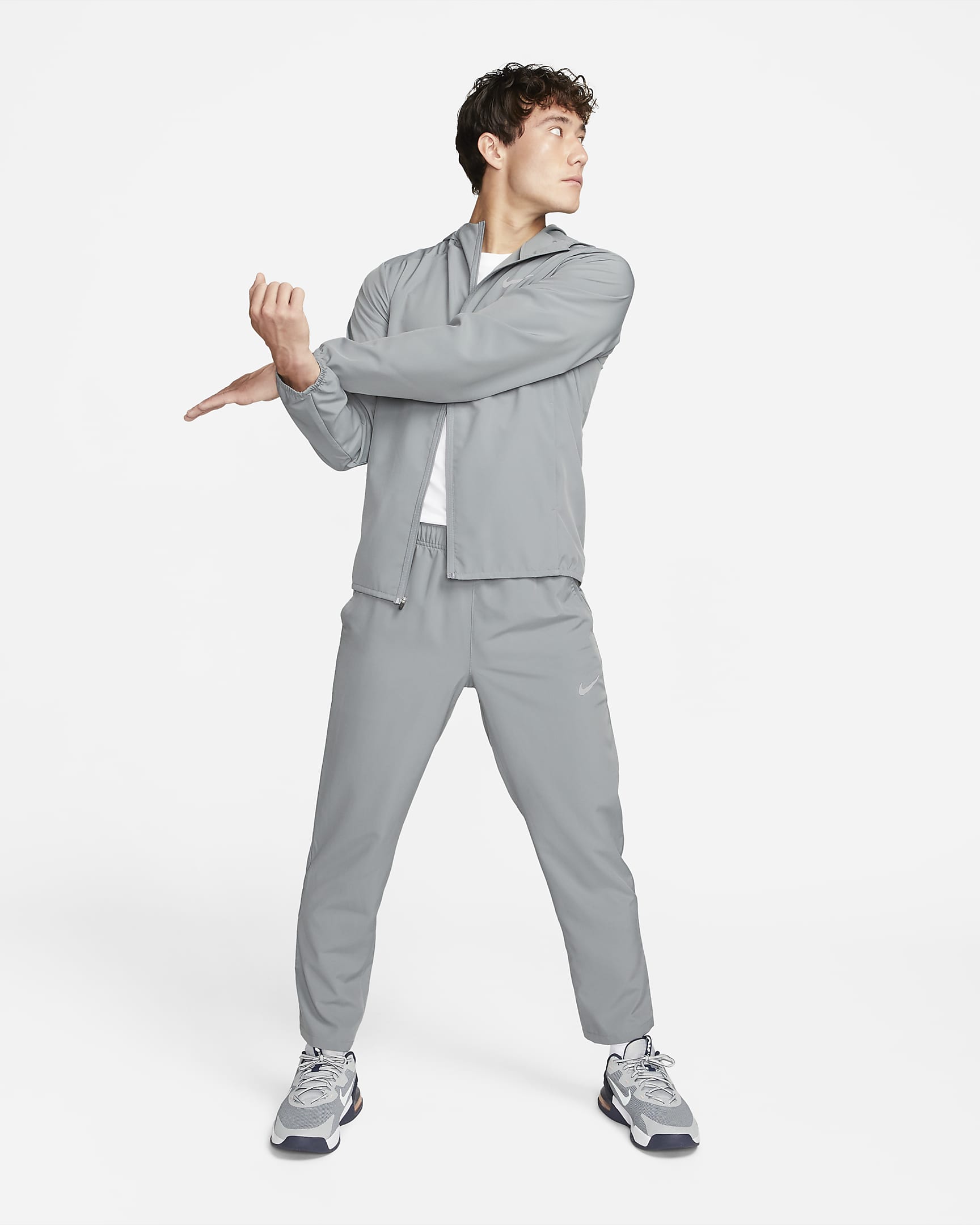 Nike Form Men's Dri-FIT Open-Hem Versatile Pants. Nike JP