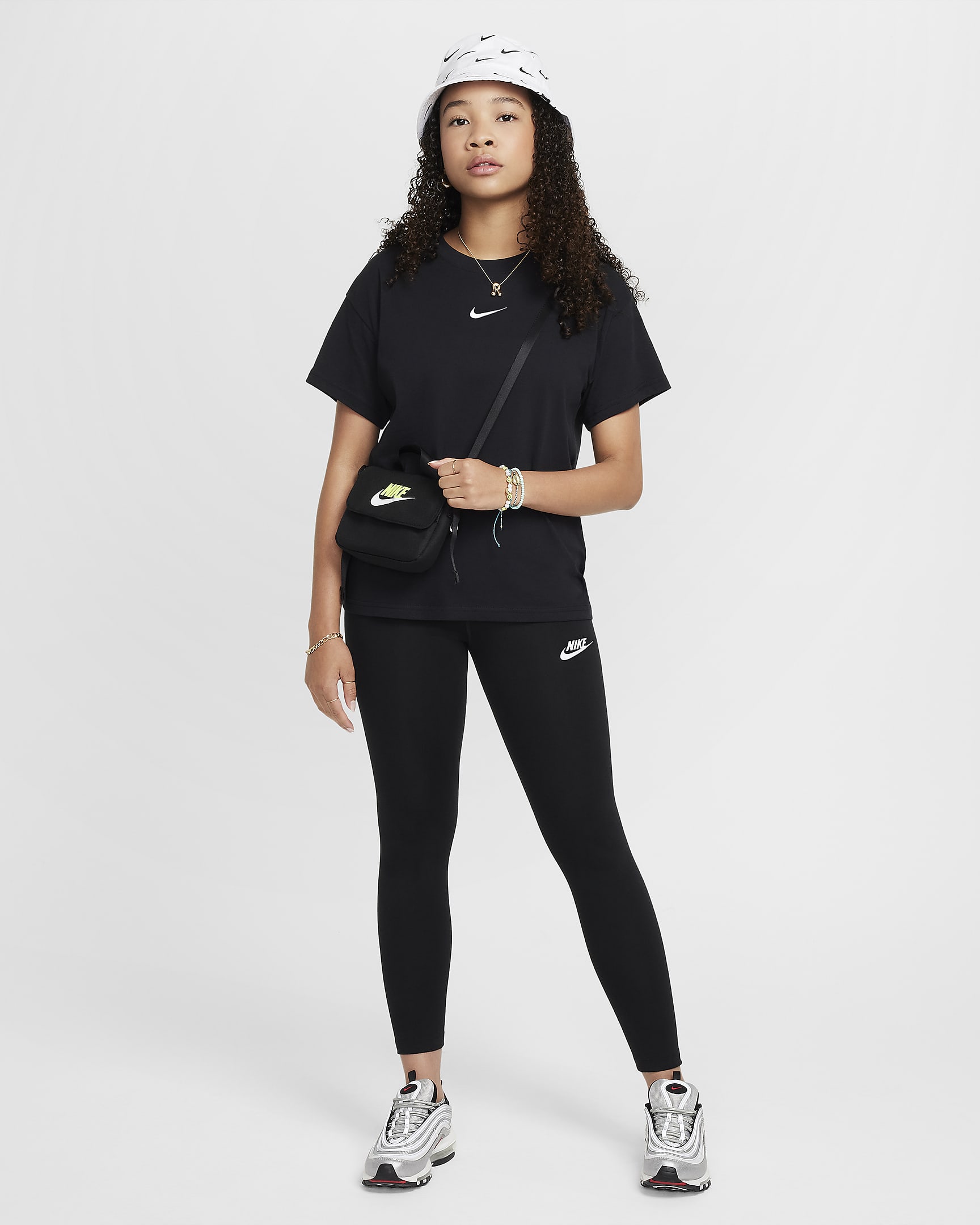 Nike Sportswear Classic Girls' High-Waisted Leggings - Black/White