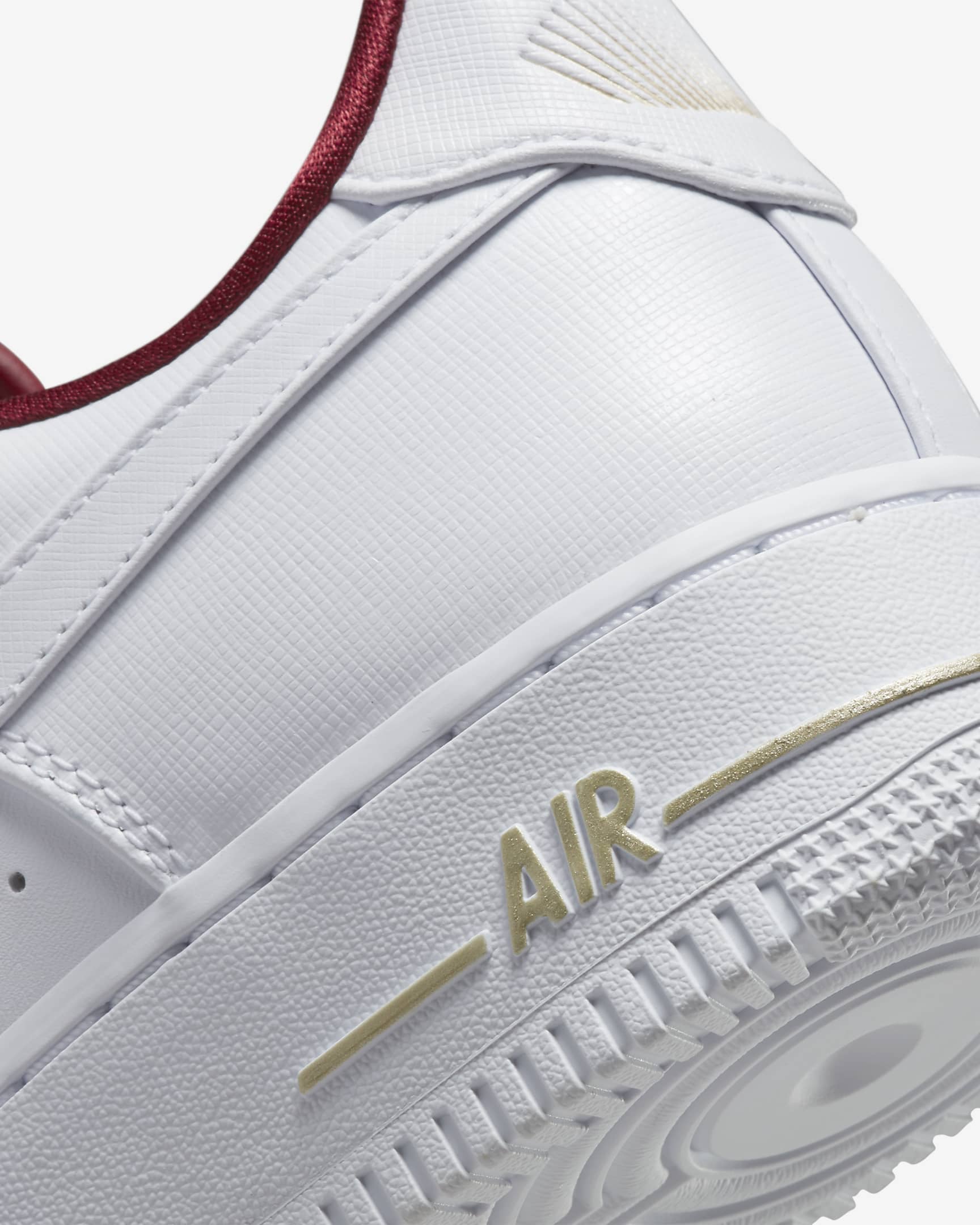 Nike Air Force 1 '07 SE Women's Shoes - White/Team Red/Metallic Gold Star/White