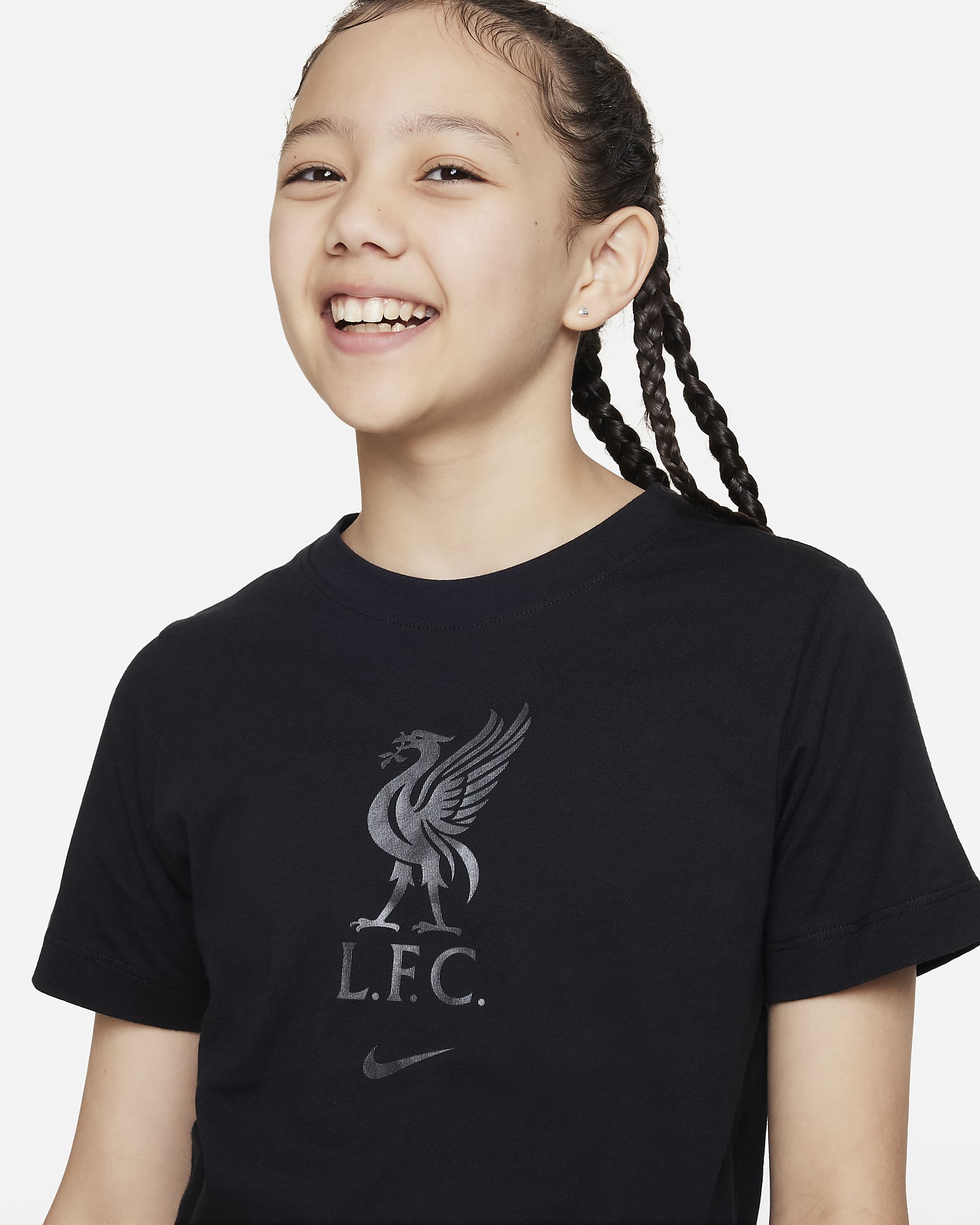 Liverpool F.C. Crest Older Kids' Nike T-Shirt. Nike SK