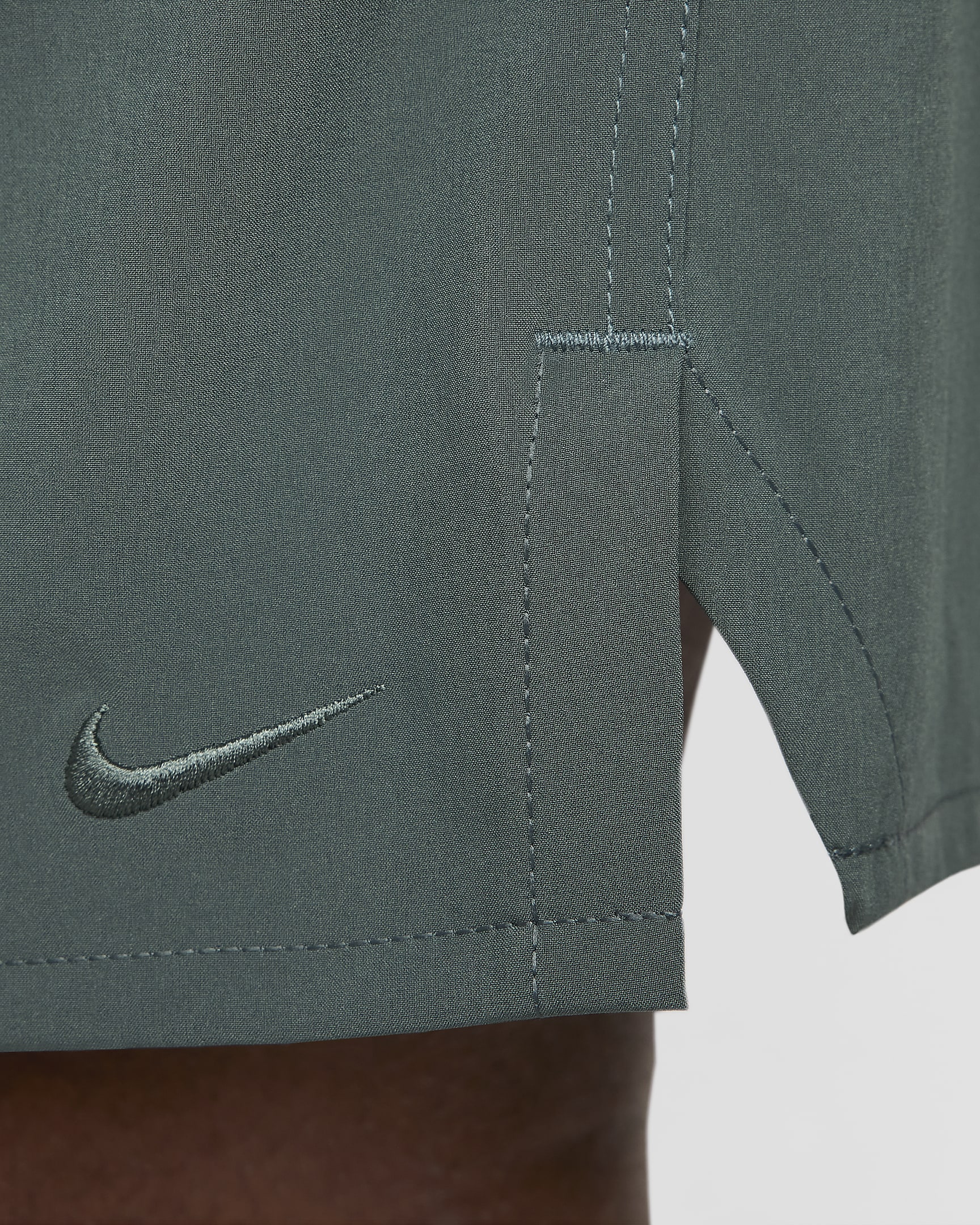 Nike Unlimited Dri-FIT allsidig shorts uten fôr til herre (18 cm) - Vintage Green/Svart/Vintage Green