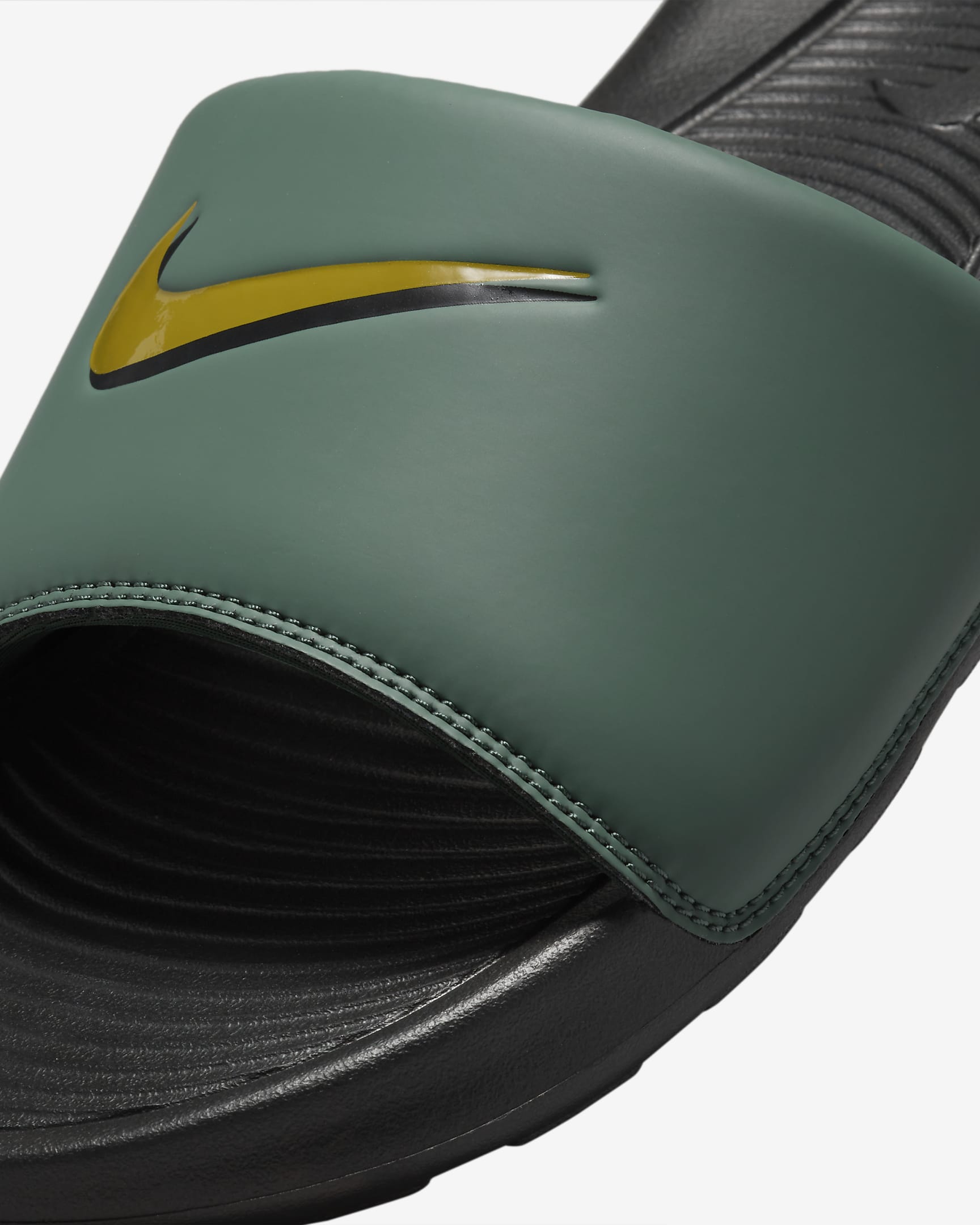 Nike Victori One Men's Slides - Black/Vintage Green/Bronzine