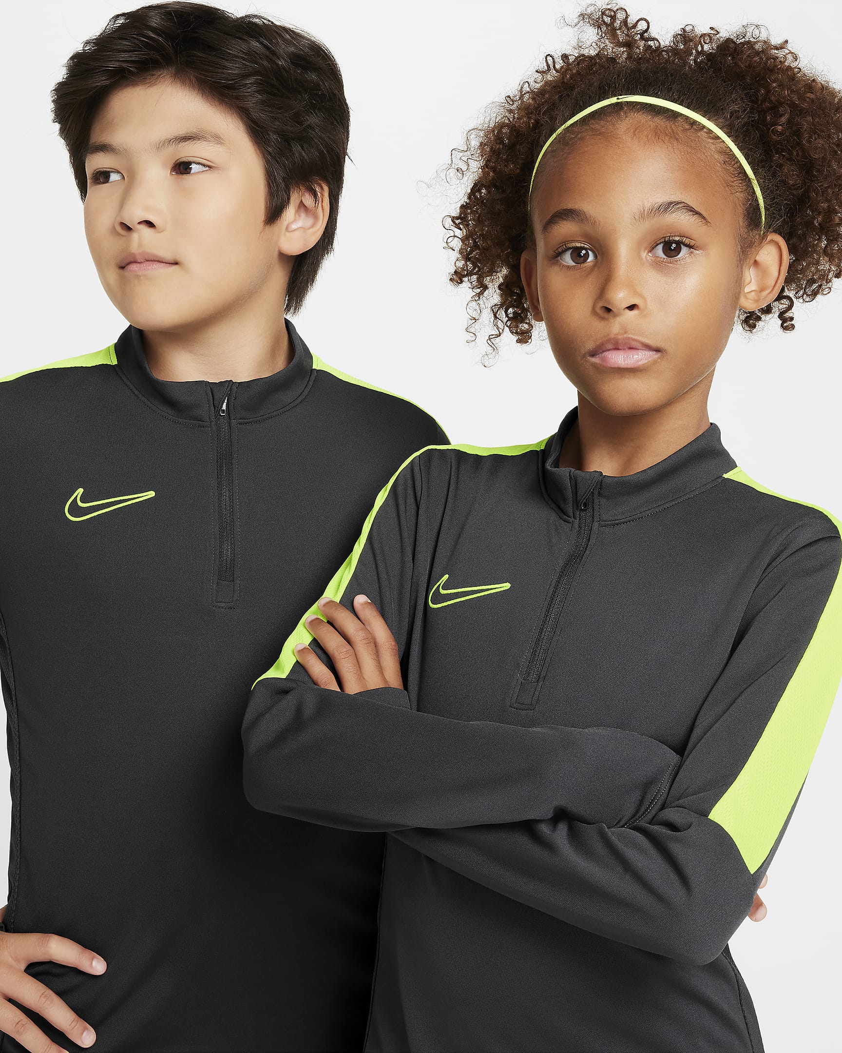 Haut d'entraînement de football Nike Dri-FIT Academy23 pour ado - Anthracite/Volt/Volt