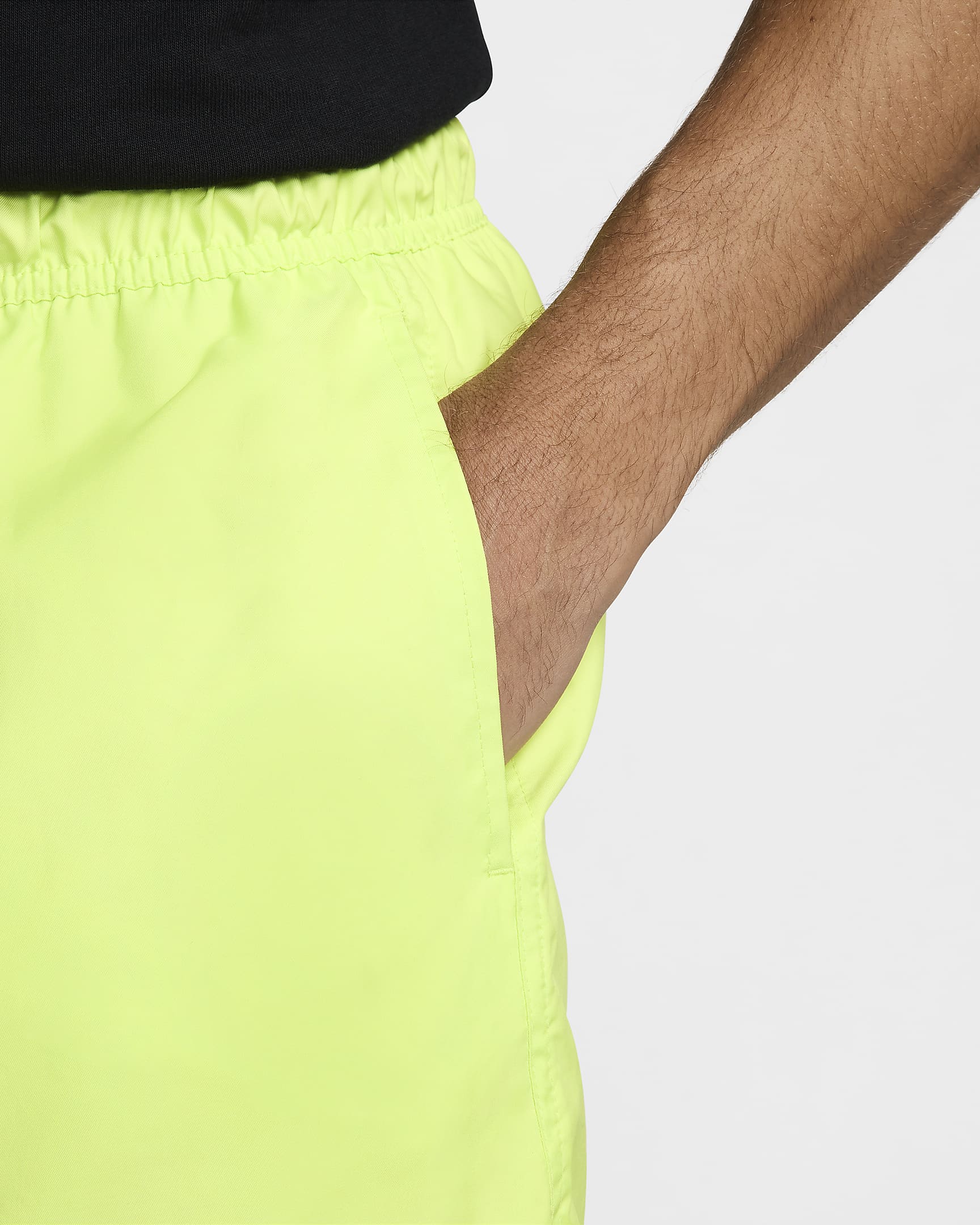 Nike Club Men's Flow Shorts - Light Lemon Twist/Sail