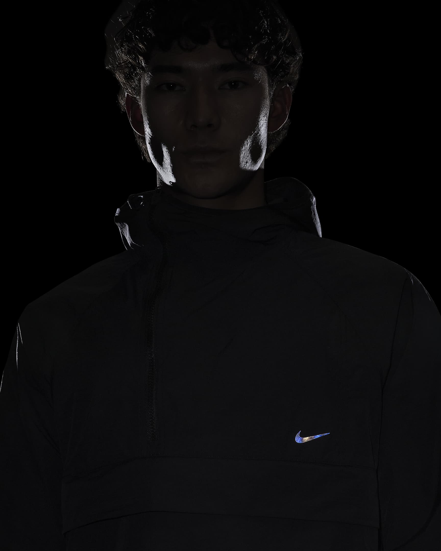 เสื้อแจ็คเก็ตอเนกประสงค์น้ำหนักเบากันยูวี Repel ผู้ชาย Nike A.P.S. - ดำ/ดำ/ดำ