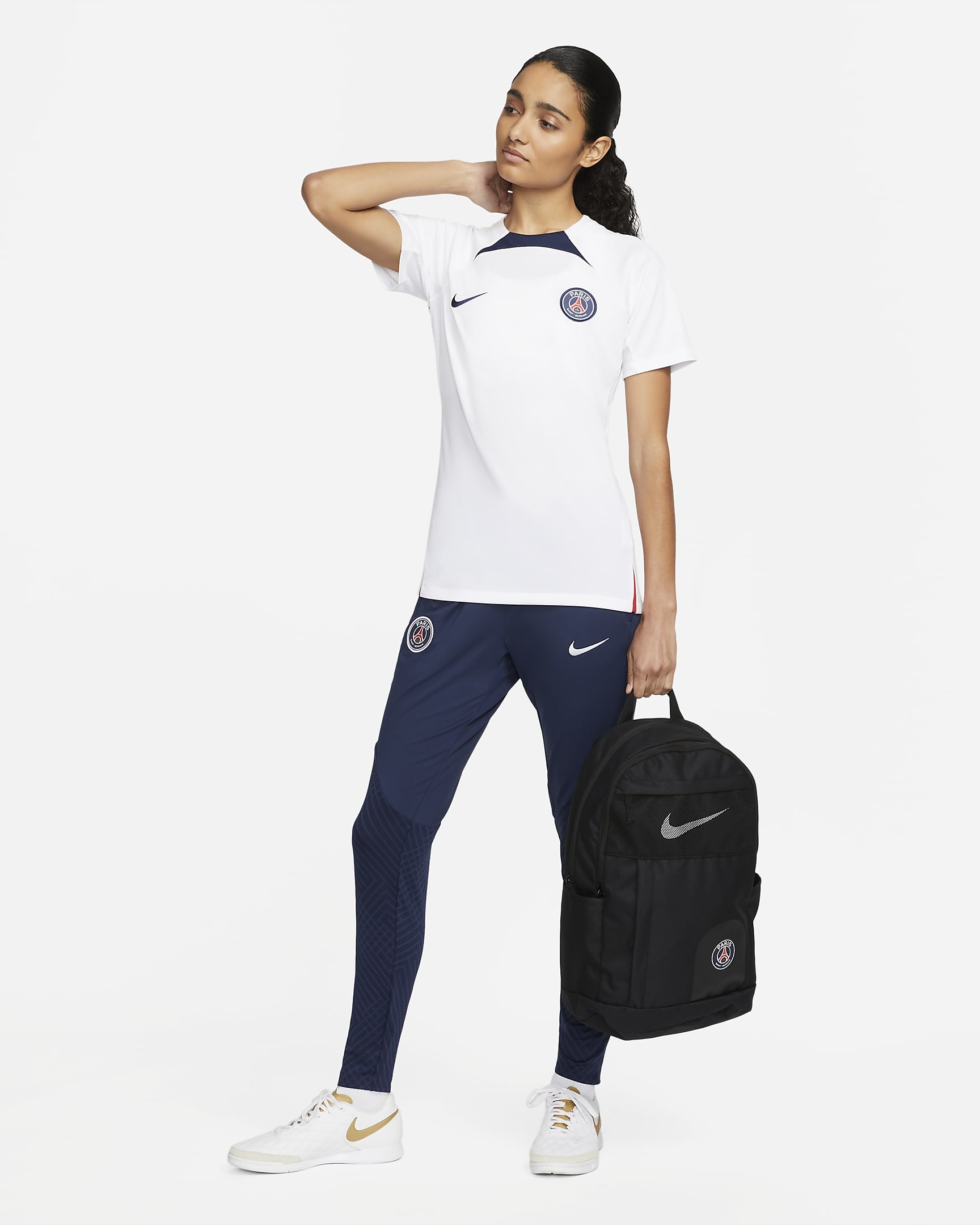 Paris Saint-Germain Elemental Backpack (21L). Nike.com