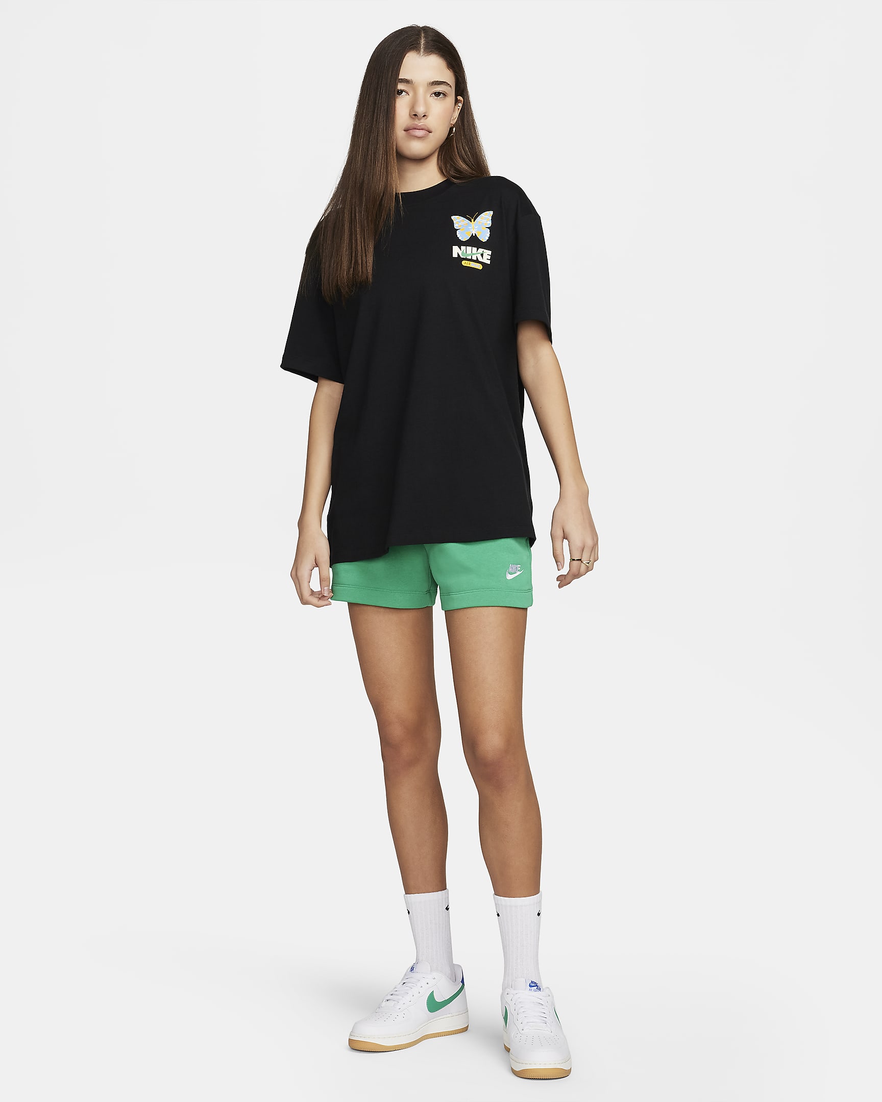 Nike Sportswear Women's Graphic Boyfriend TShirt. Nike HR