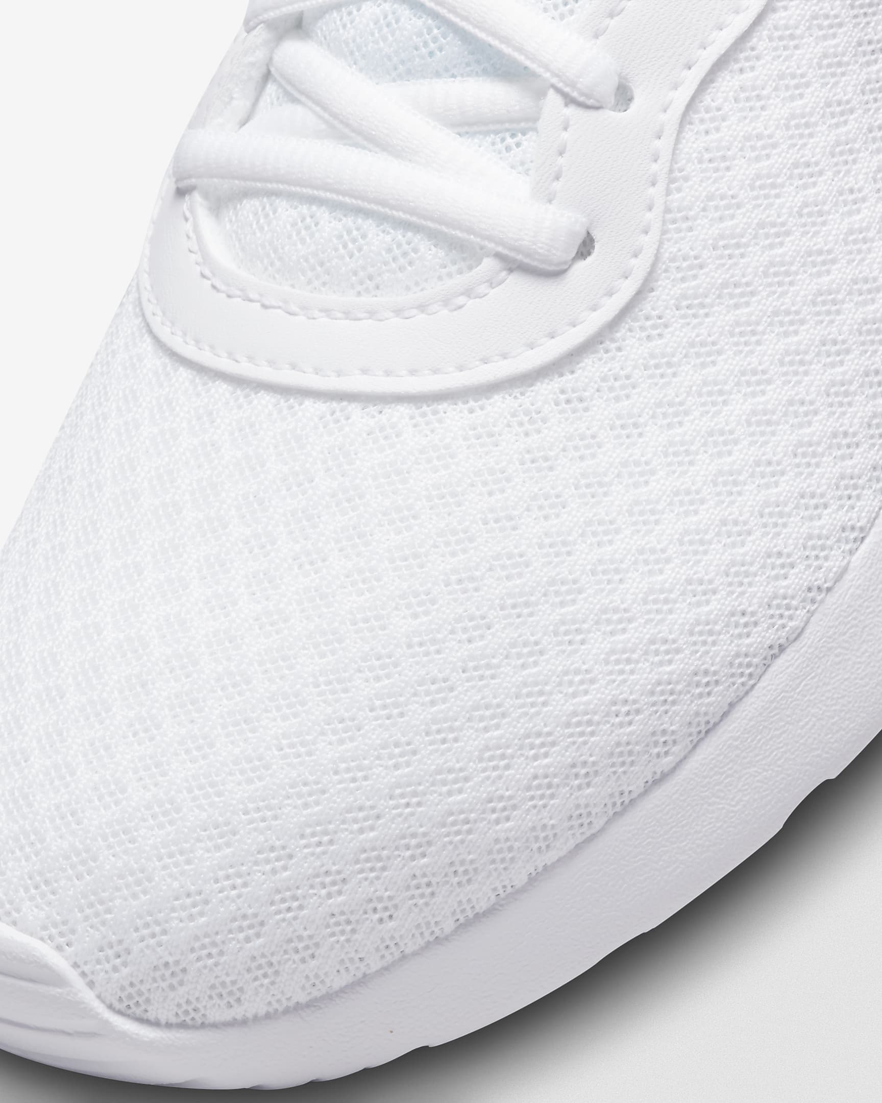 Tenis para mujer Nike Tanjun - Blanco/Blanco/Volt/Blanco