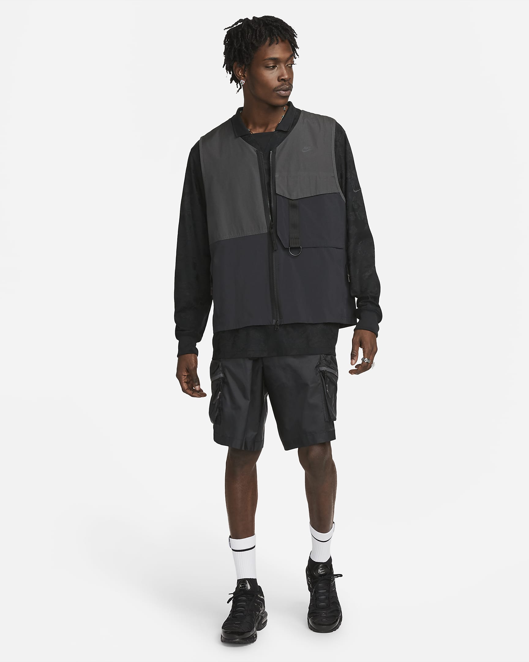 Nike Sportswear Tech Pack Men's Woven Utility Shorts. Nike SK
