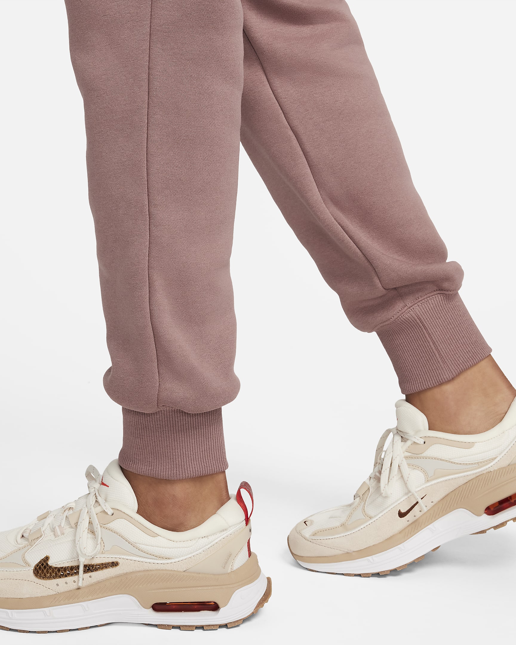 Nike Sportswear Phoenix Fleece-sweatpants med mellemhøj talje til kvinder - Smokey Mauve/sort