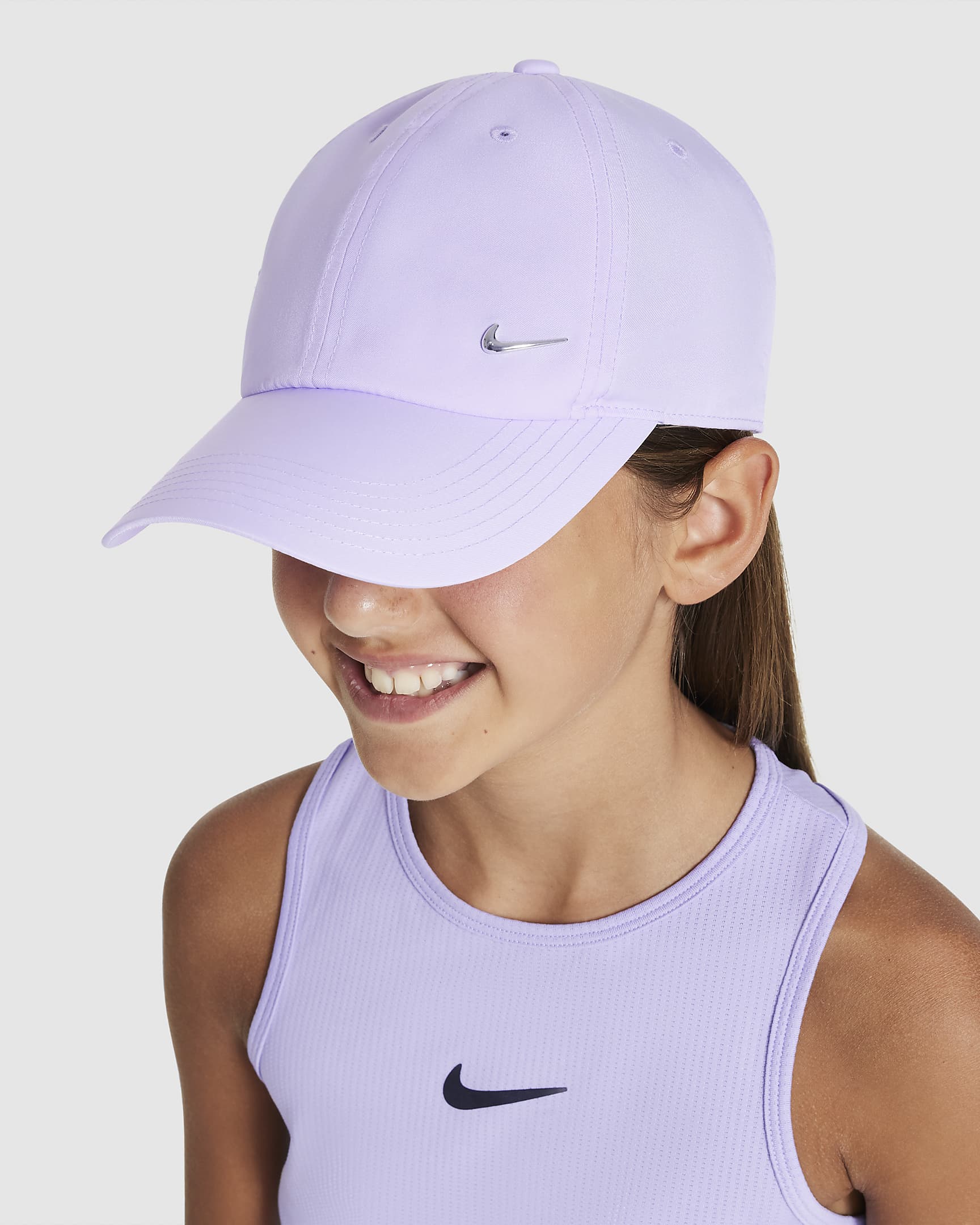 Nike Dri-FIT Club 兒童金屬 Swoosh 軟帽 - Lilac Bloom