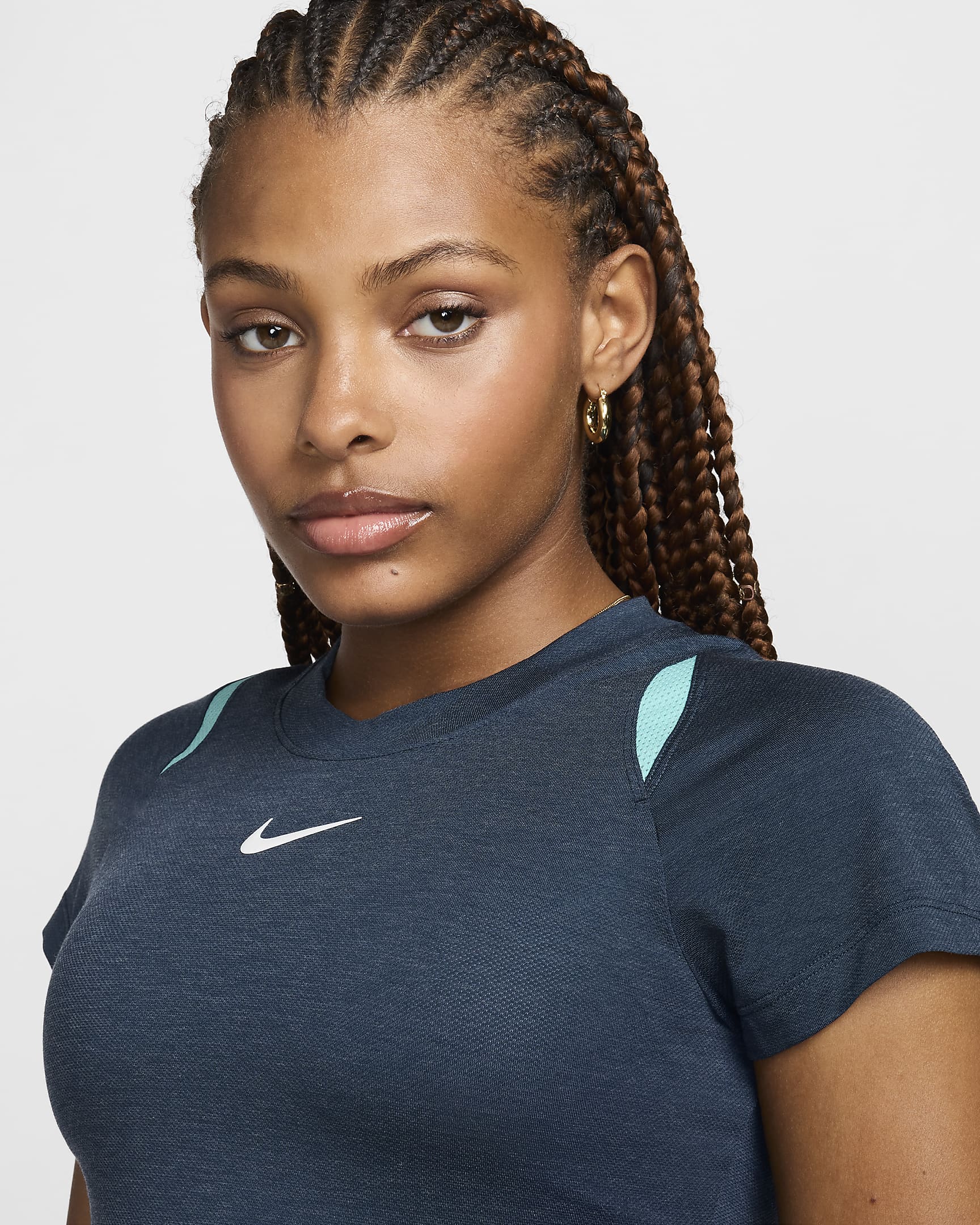 Playera de tenis de manga corta Dri-FIT para mujer NikeCourt Advantage - Azul marino militar/Azul marino militar/Escarcha verde/Blanco