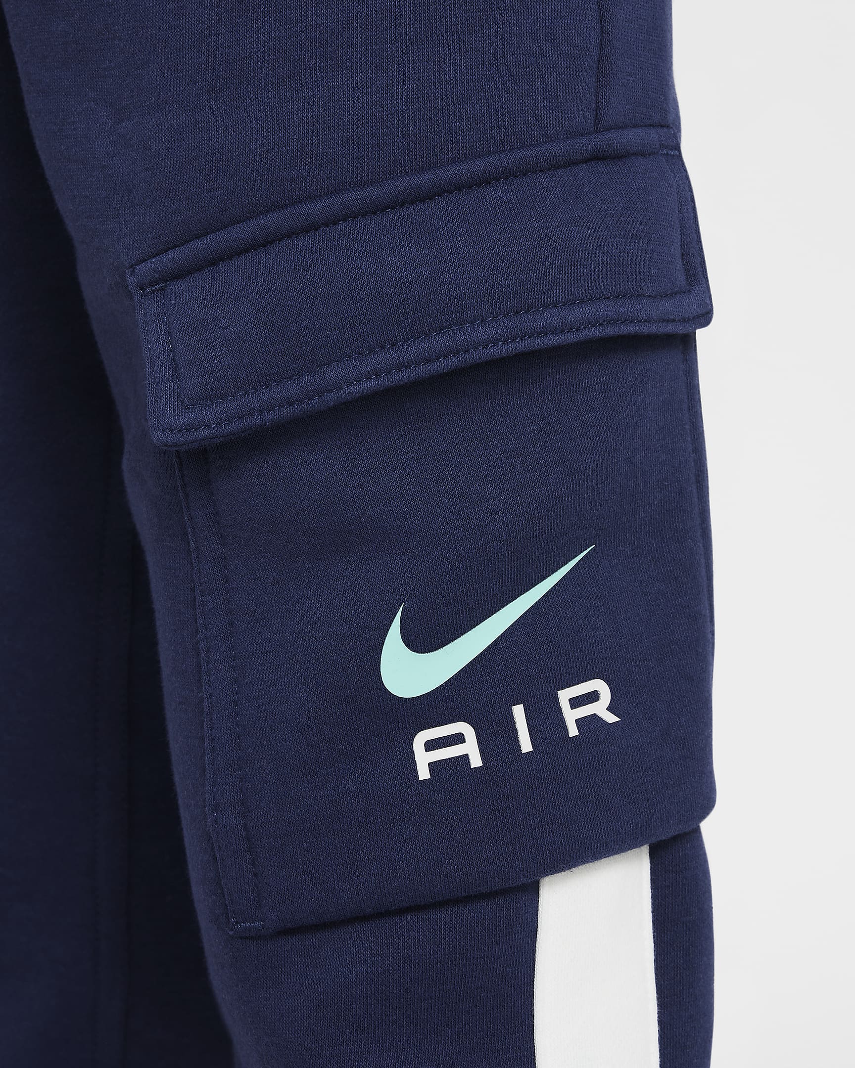 Nike Air Older Kids' Fleece Cargo Trousers. Nike UK