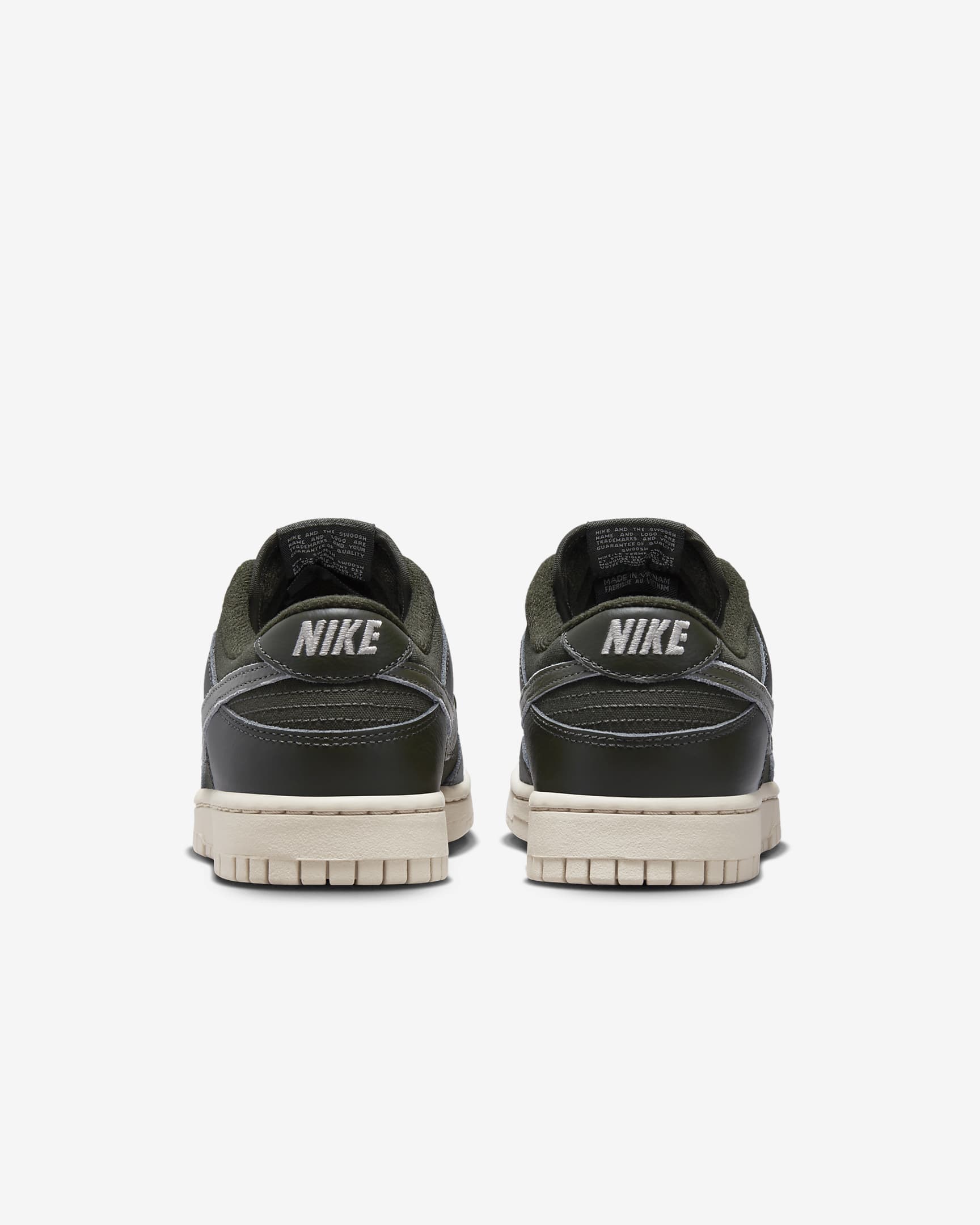 Nike Dunk Low Retro Premium Men's Shoes. Nike IL