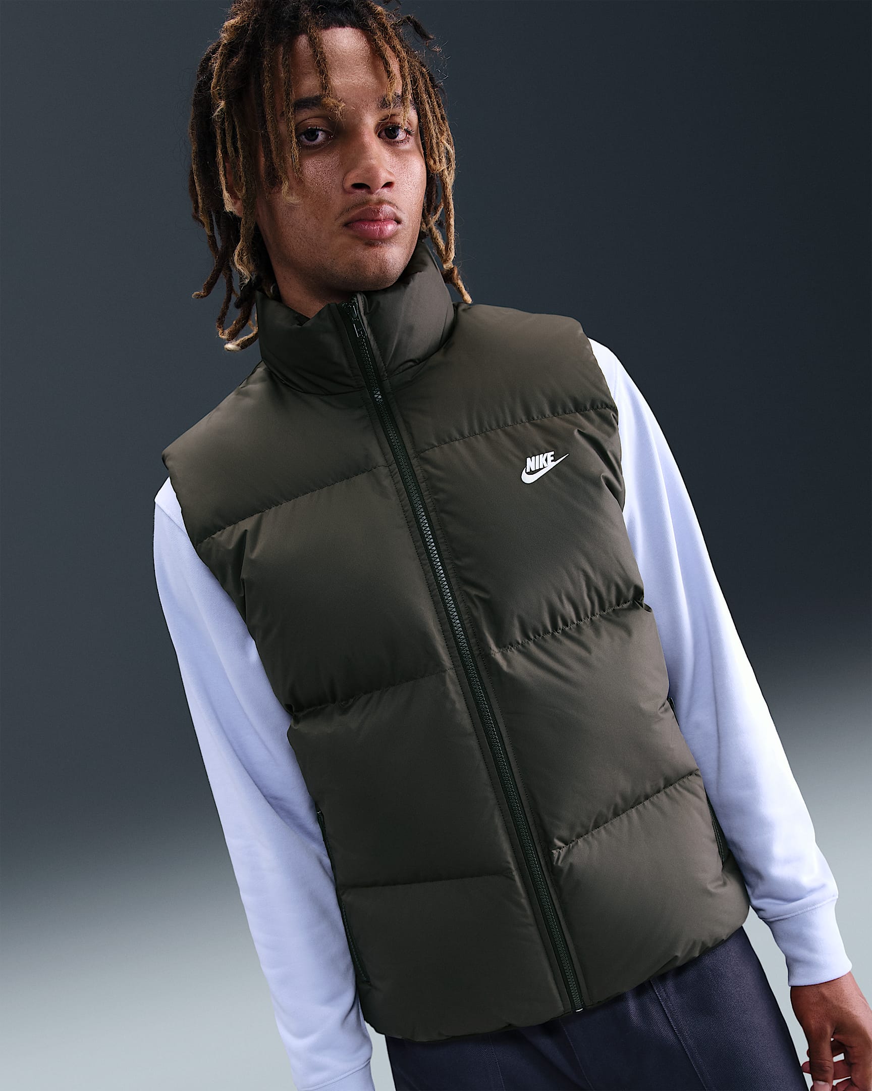 Nike Sportswear Club Men's Therma-FIT Puffer Vest - Sequoia/White