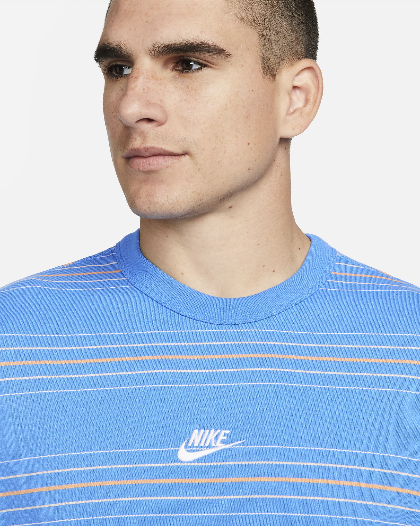 Nike Sportswear Premium Essentials Men's Striped T-Shirt. Nike.com