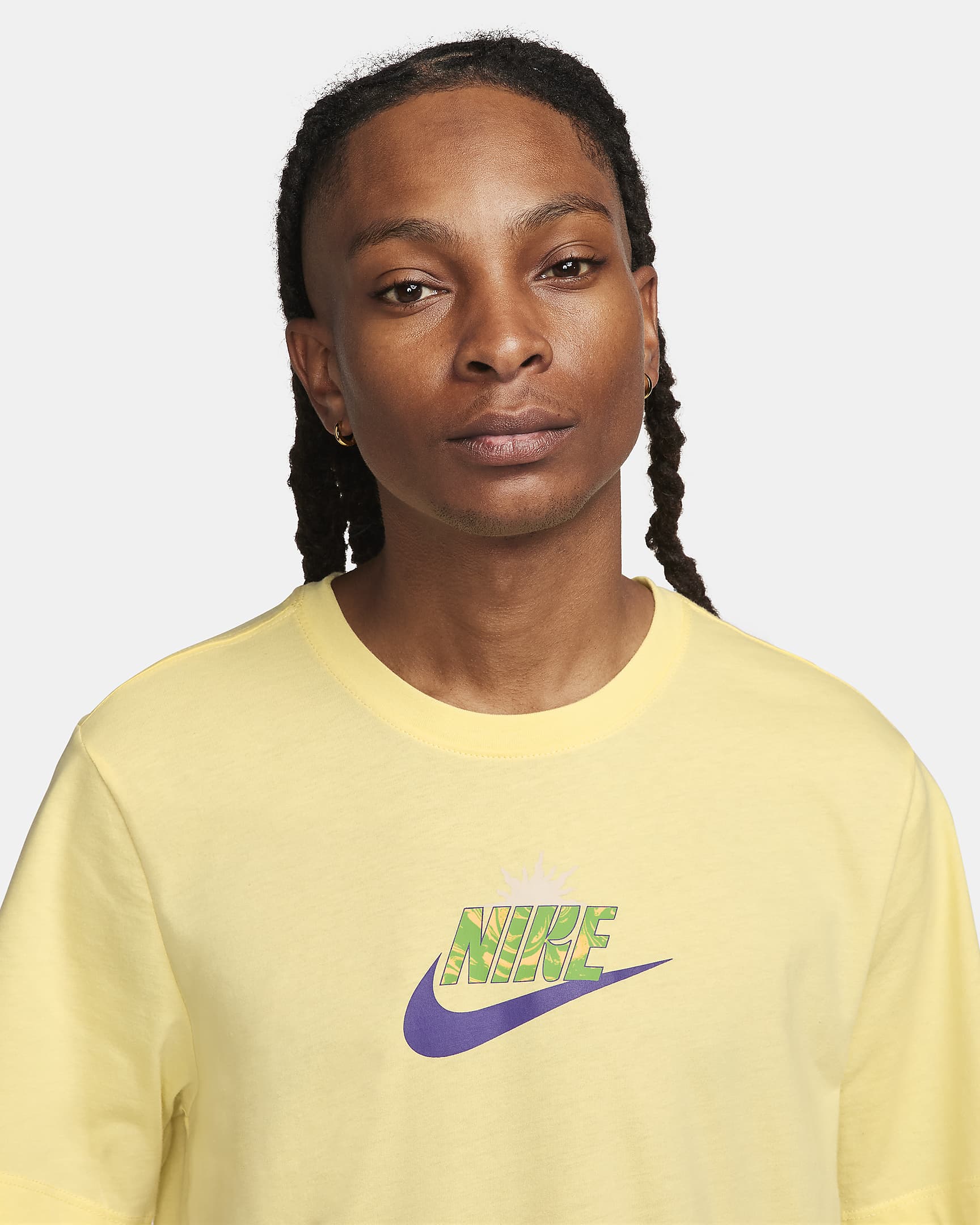 Nike Sportswear T-Shirt. Nike IL