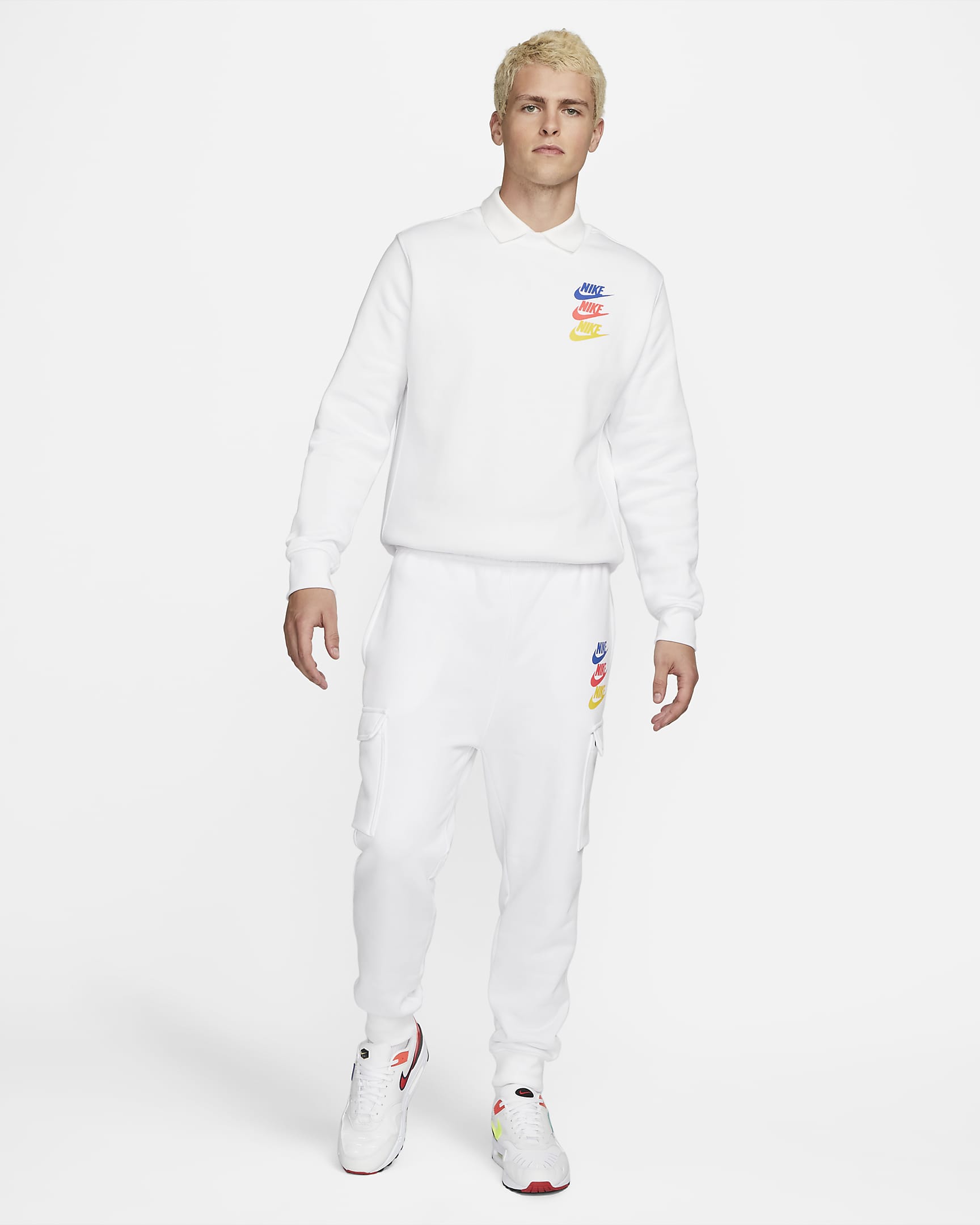 Nike Sportswear Standard Issue Men's Sweatshirt. Nike SE