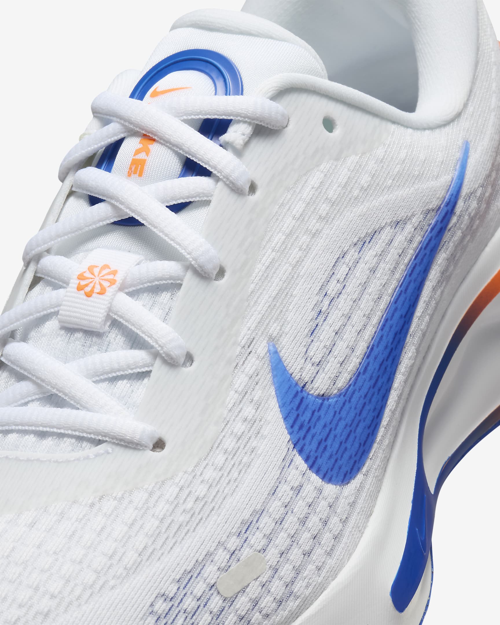 Tenis de correr en carretera para mujer Nike Journey Run - Blanco/Naranja total/Tinte platino/Azul carrera