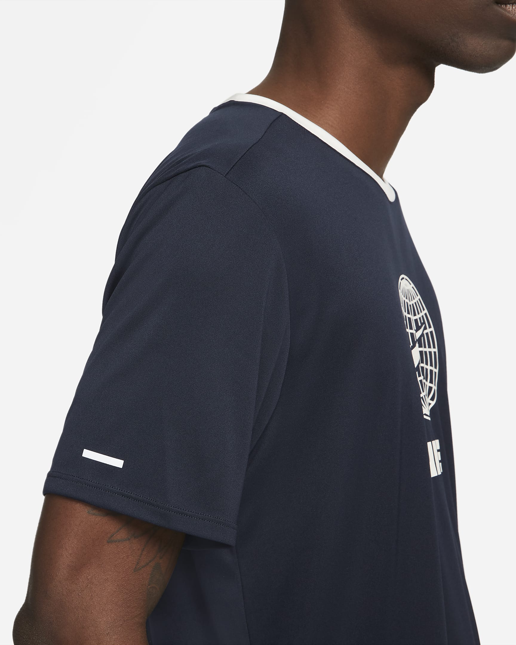 nike running classic