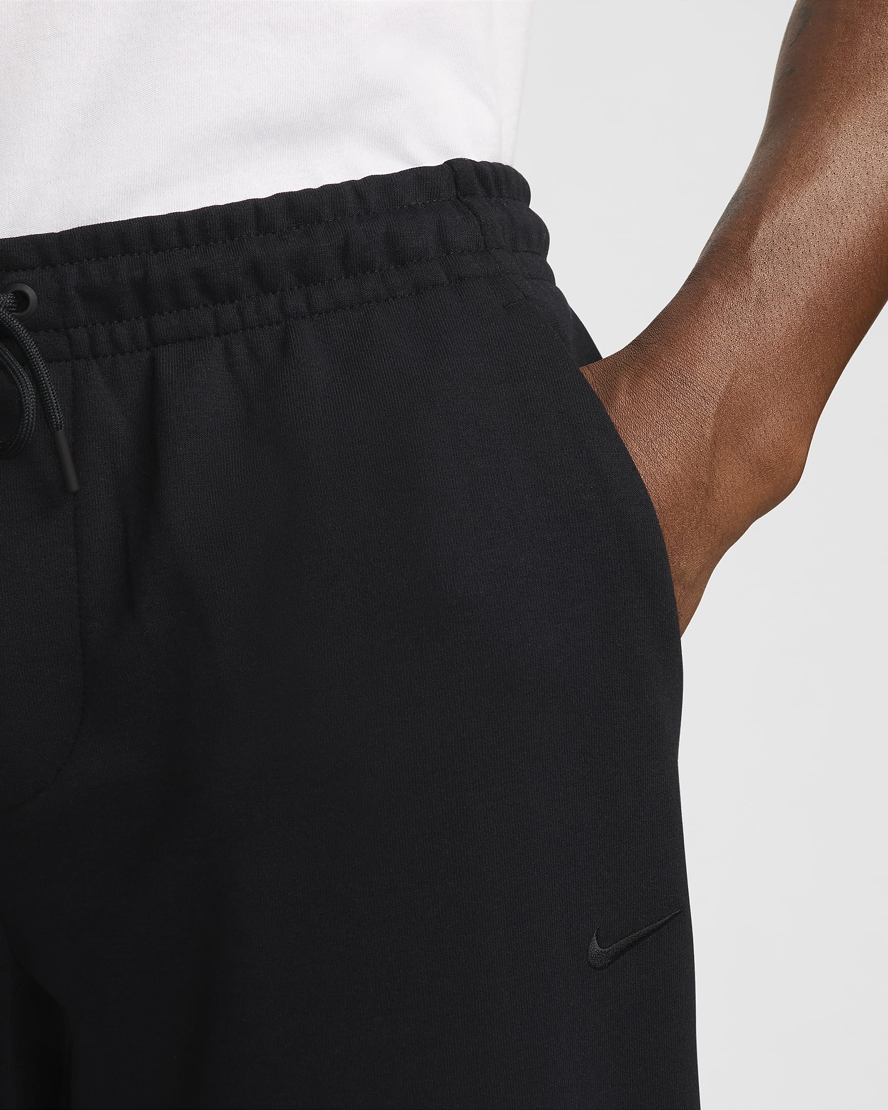 Nike Primary Men's Dri-FIT UV Versatile Joggers - Black/Black