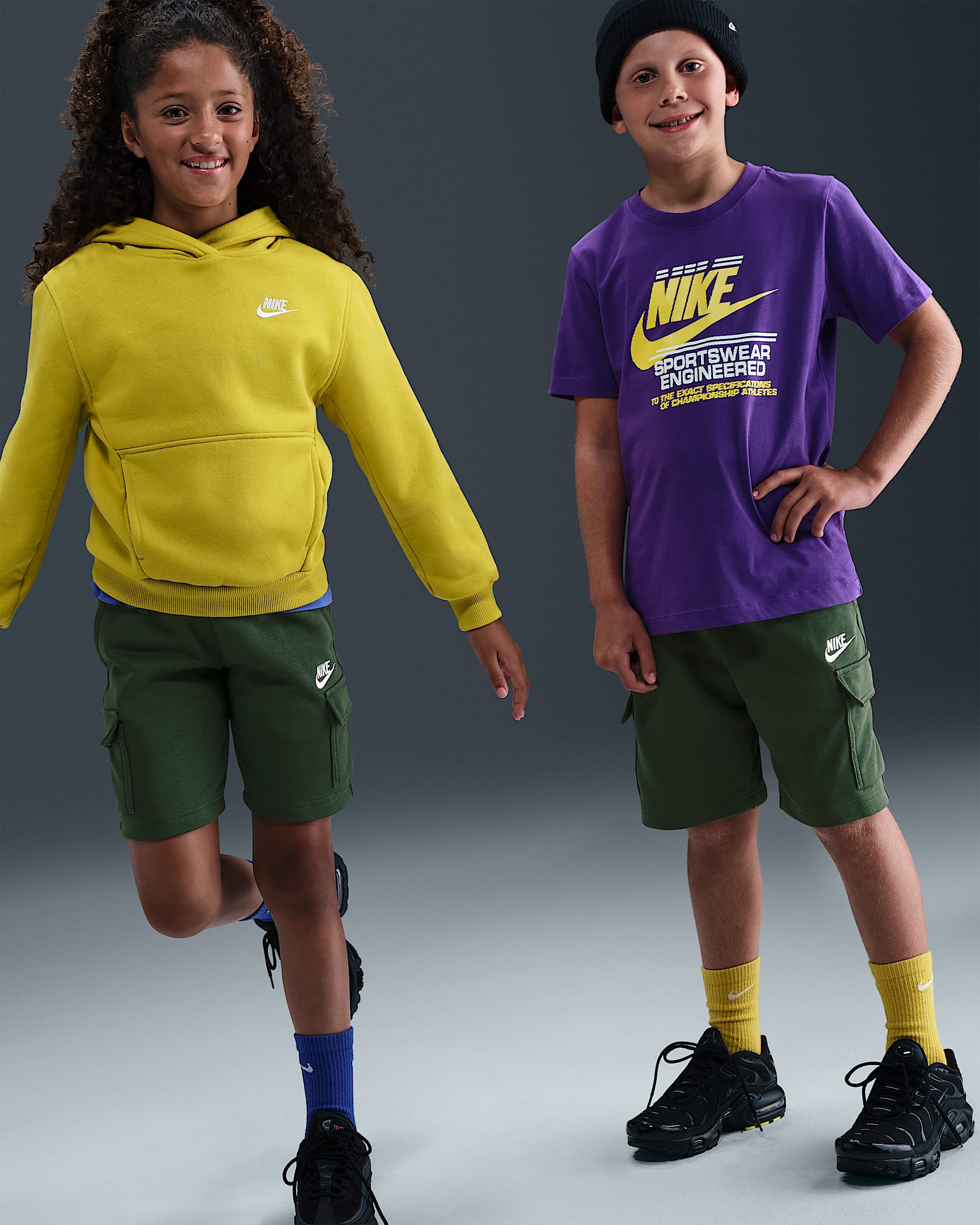 Nike Sportswear Club Older Kids' French Terry Cargo Shorts - Fir/Fir/White
