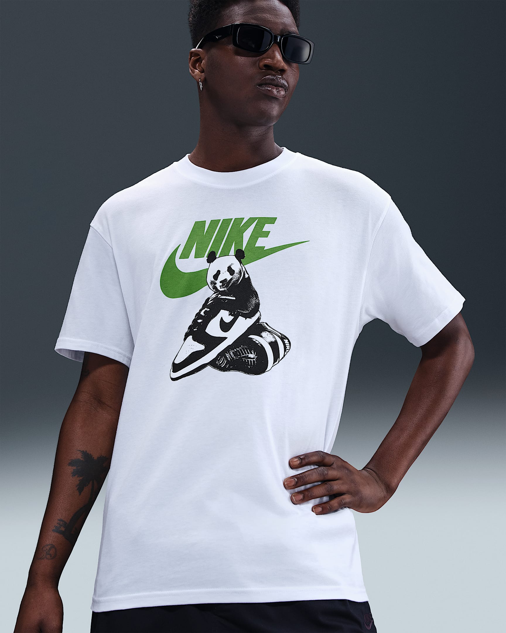 Nike Sportswear Men's T-Shirt - White