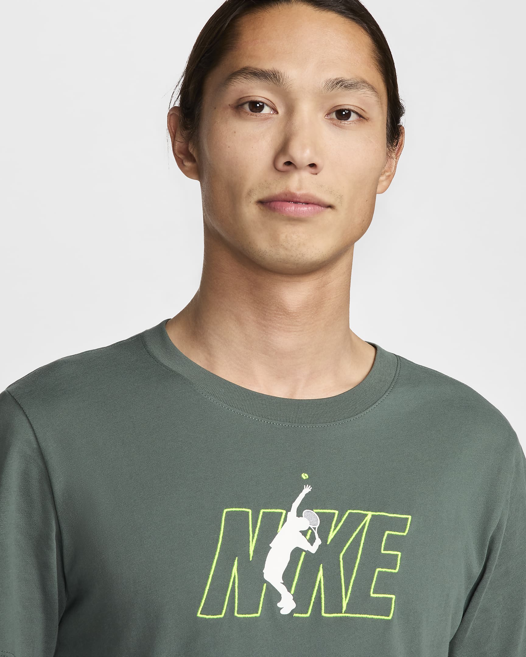 NikeCourt Men's Dri-FIT Tennis T-Shirt. Nike VN