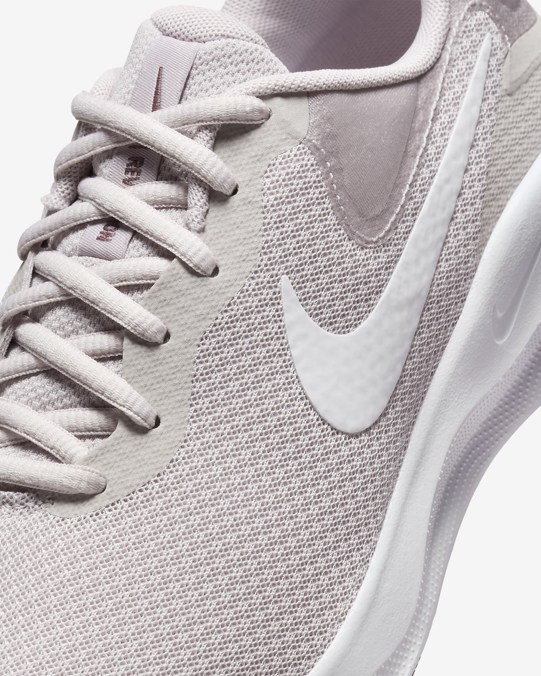 Nike Revolution 7 Women's Road Running Shoes (Extra Wide).