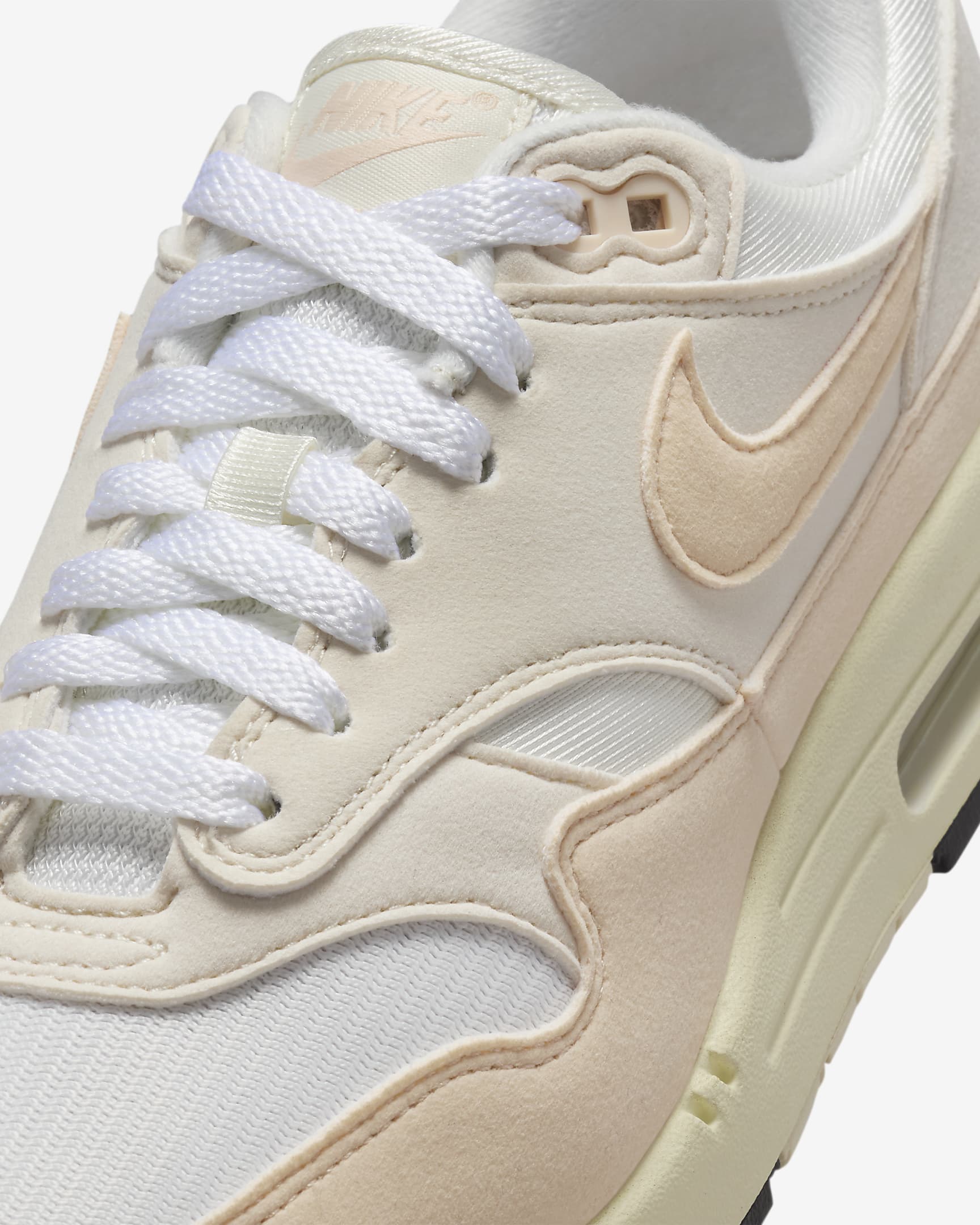 Nike Air Max 1 女鞋 - Sail/Phantom/黑色/Guava Ice