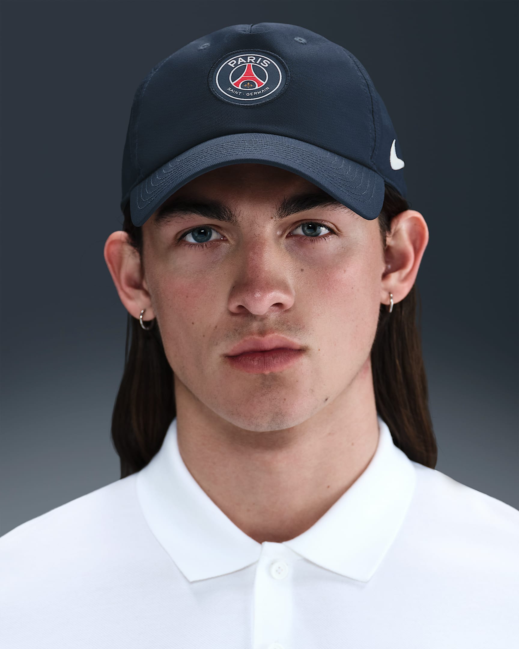 Cappello Nike Club 2025/2026 Paris Saint Germain - Ossidiana/Bianco
