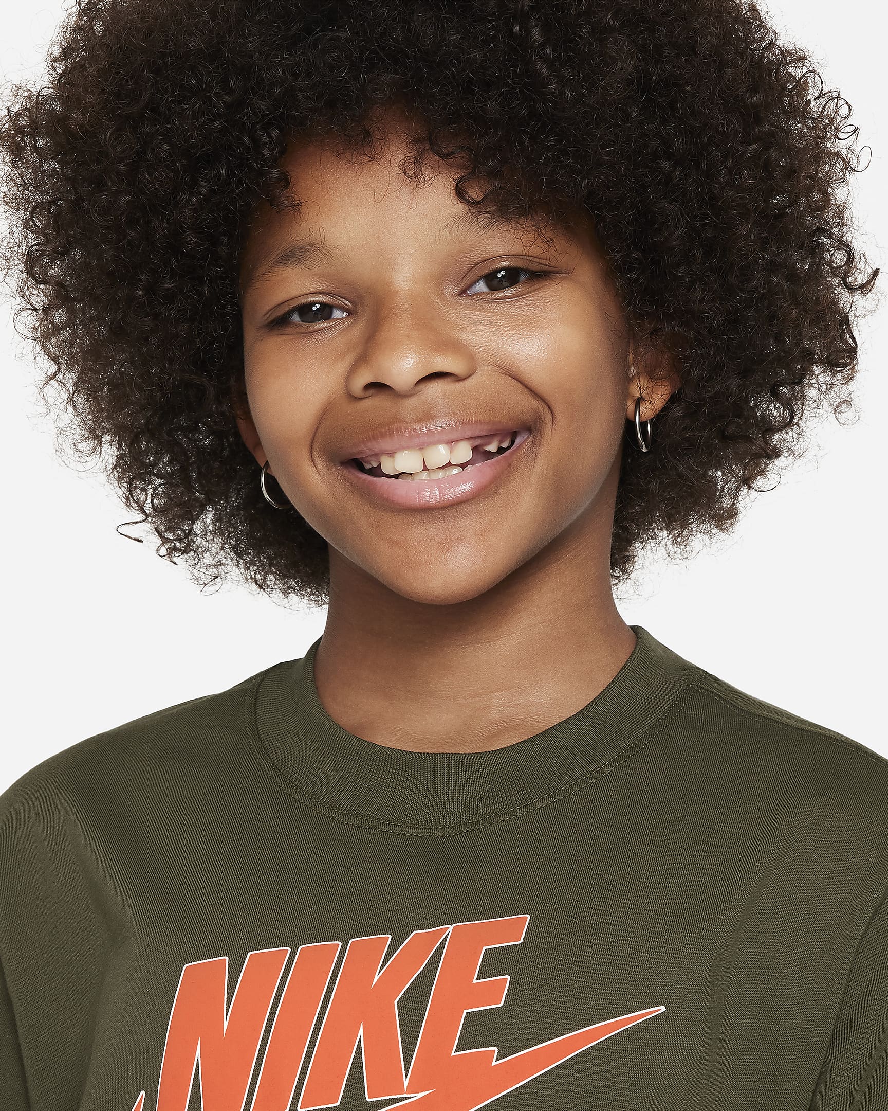 Nike Sportswear Big Kids' (Girls) T-shirt - Cargo Khaki