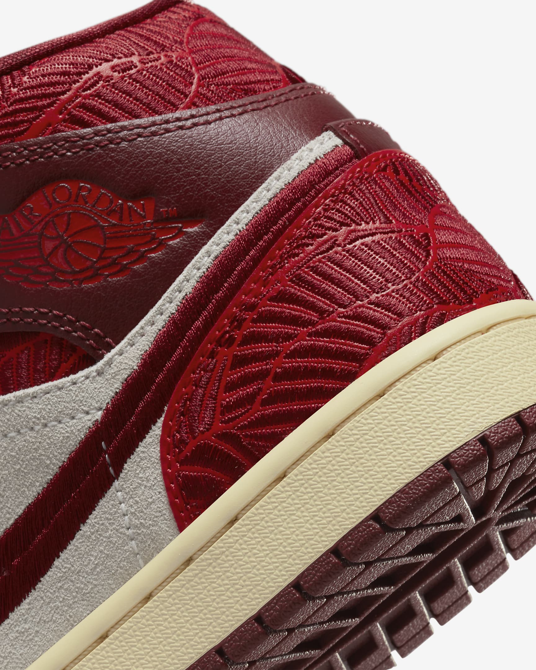 sneakers on sale jordans
