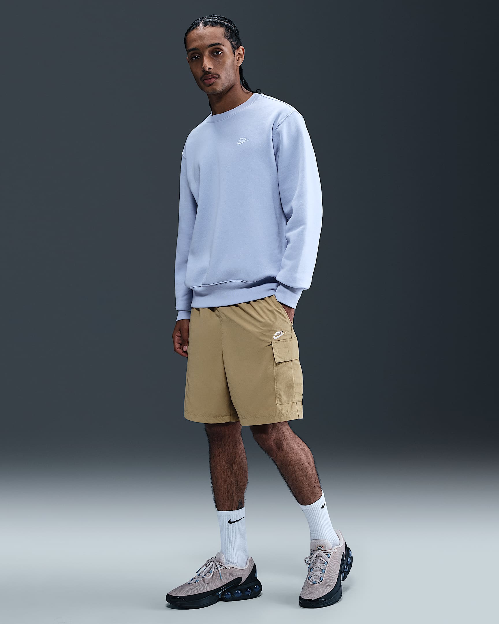 Shorts utilitarios para hombre Nike Sportswear Club - Beige paracaídas/Blanco