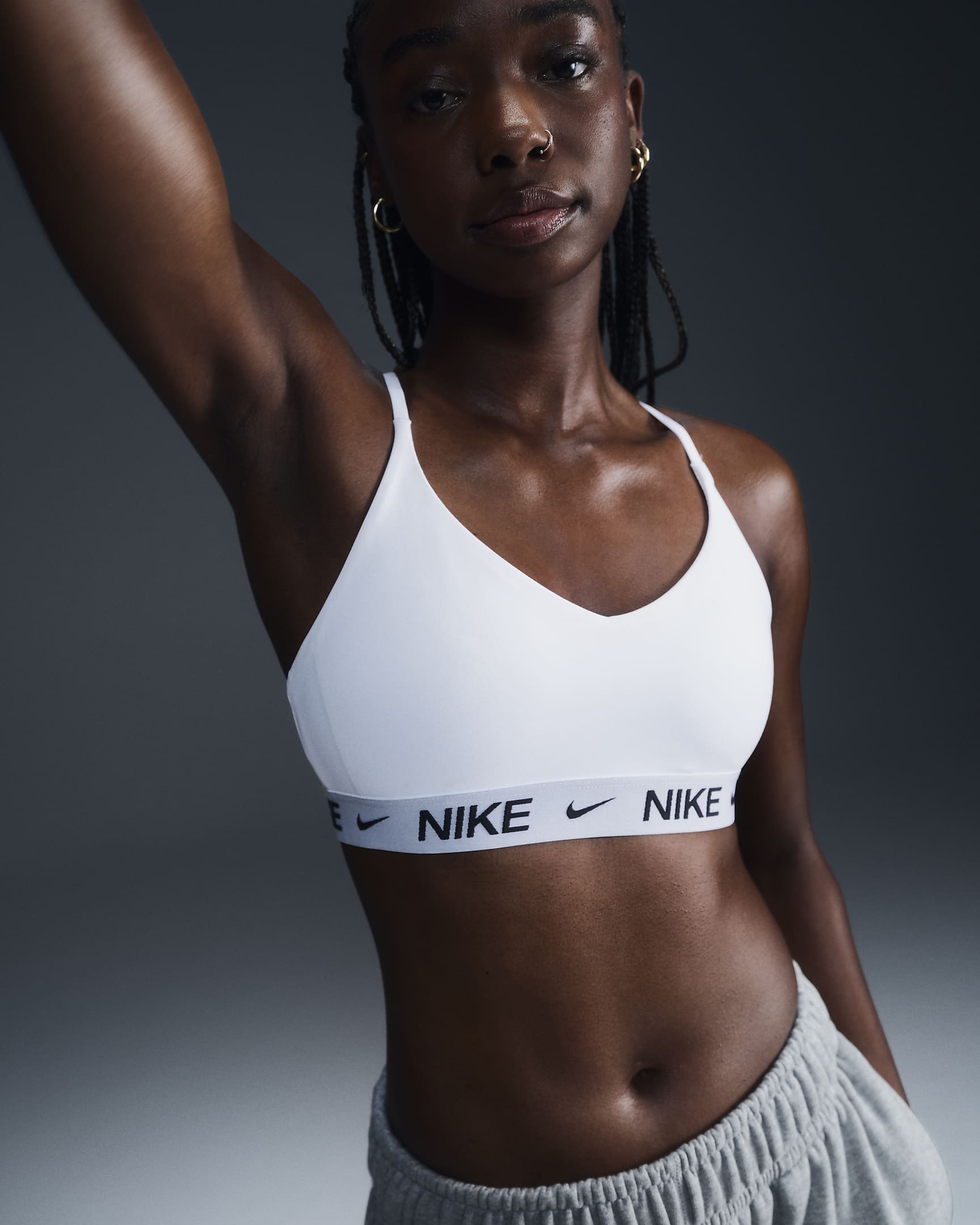 Brassière de sport réglable rembourrée à maintien léger Nike Indy pour femme - Blanc/Noir