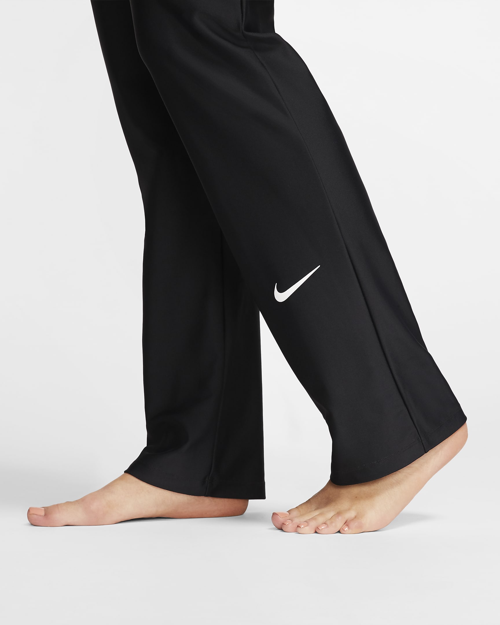 Nike Victory Women's Straight-Leg Full-Coverage Swimming Leggings - Black/Black/White