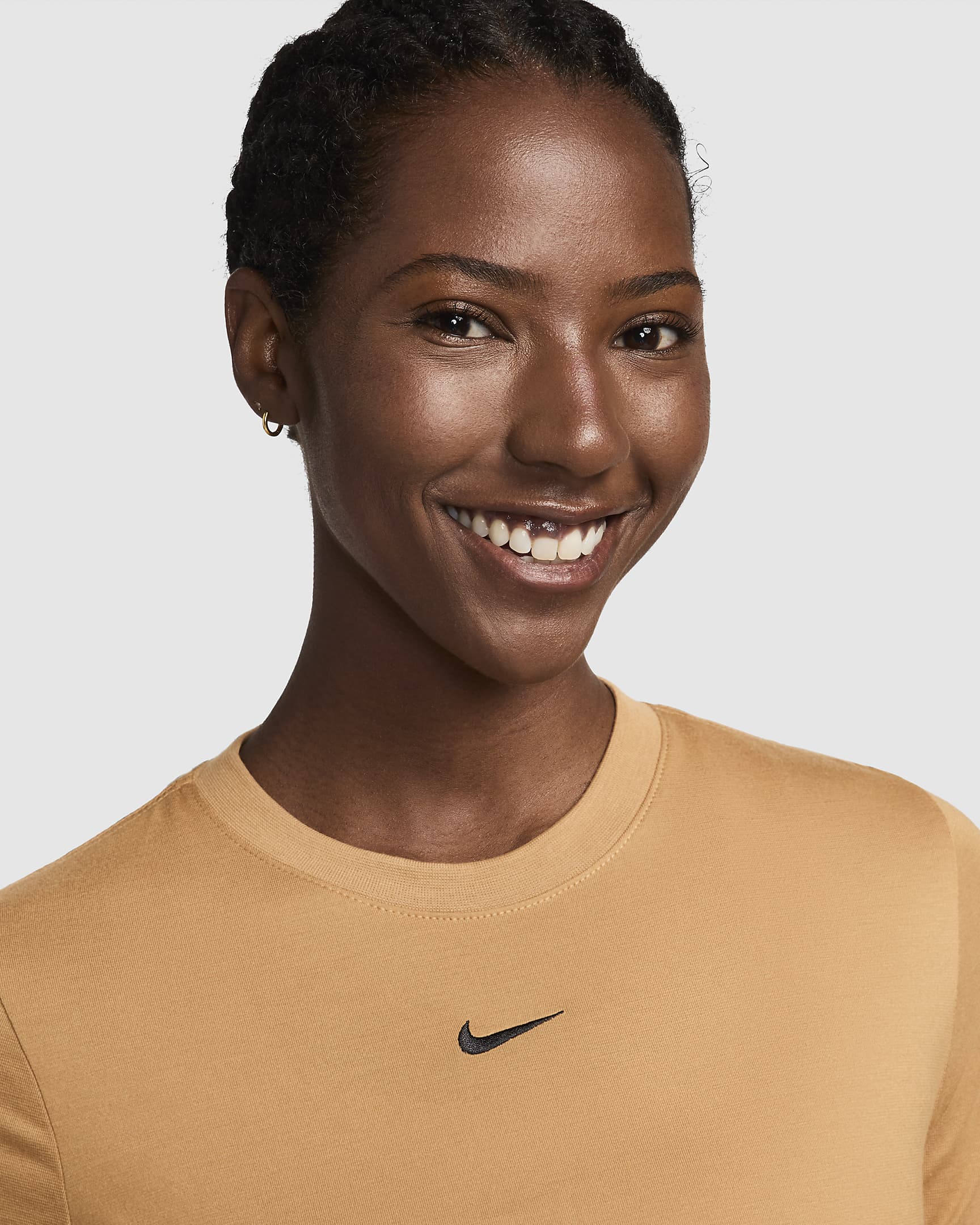 Nike Sportswear Essential Women's Slim Cropped T-Shirt - Flax/Black