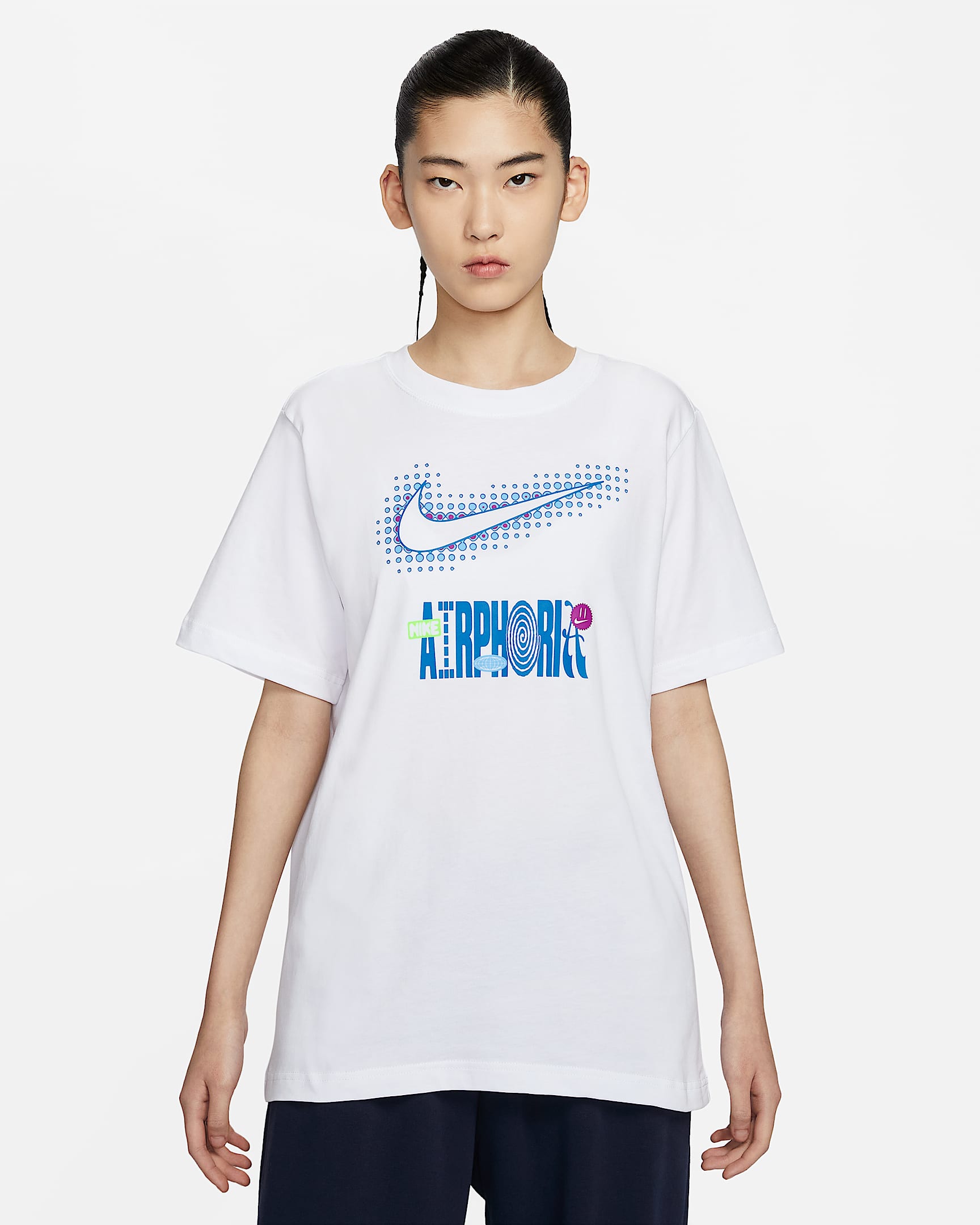 Nike Sportswear Women's Graphic T-Shirt - White