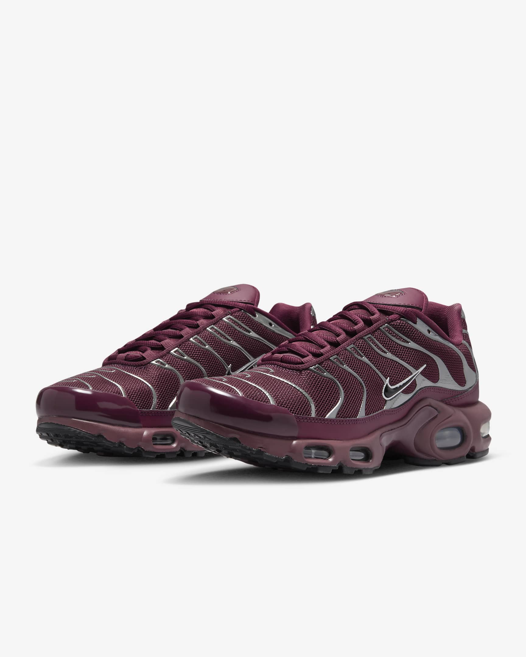 Nike Air Max Plus SE Women's Shoes - Night Maroon/Dark Team Red/Metallic Silver/Black