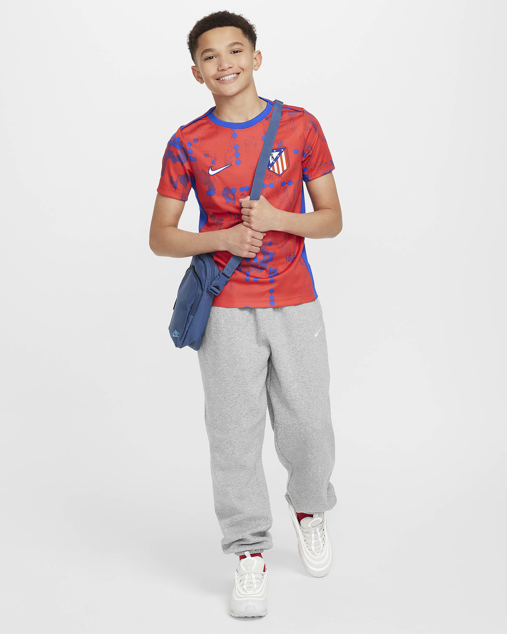 Atlético Madrid Academy Pro Nike Dri-FIT warming-upvoetbaltop met korte mouwen voor kids - Light Crimson/Hyper Royal/Wit